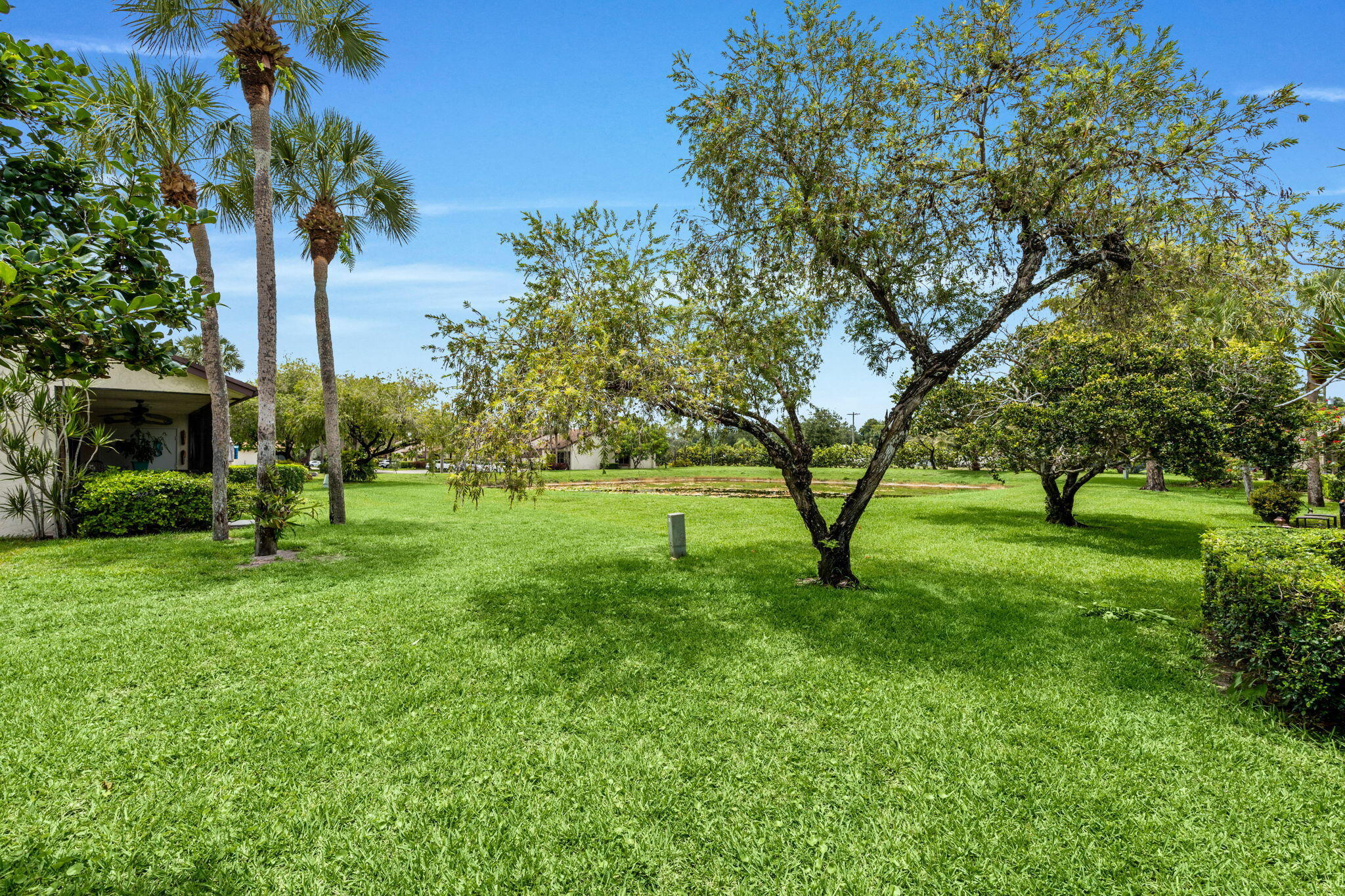 VILLAS OF WILLOW BEND - Residential