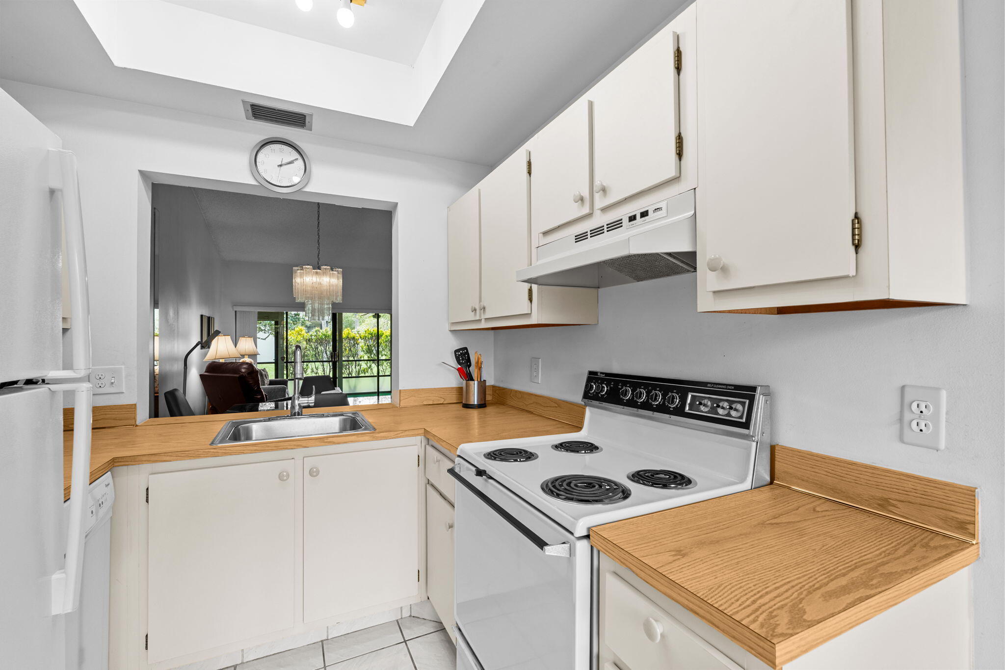 VILLAS OF WILLOW BEND - Residential