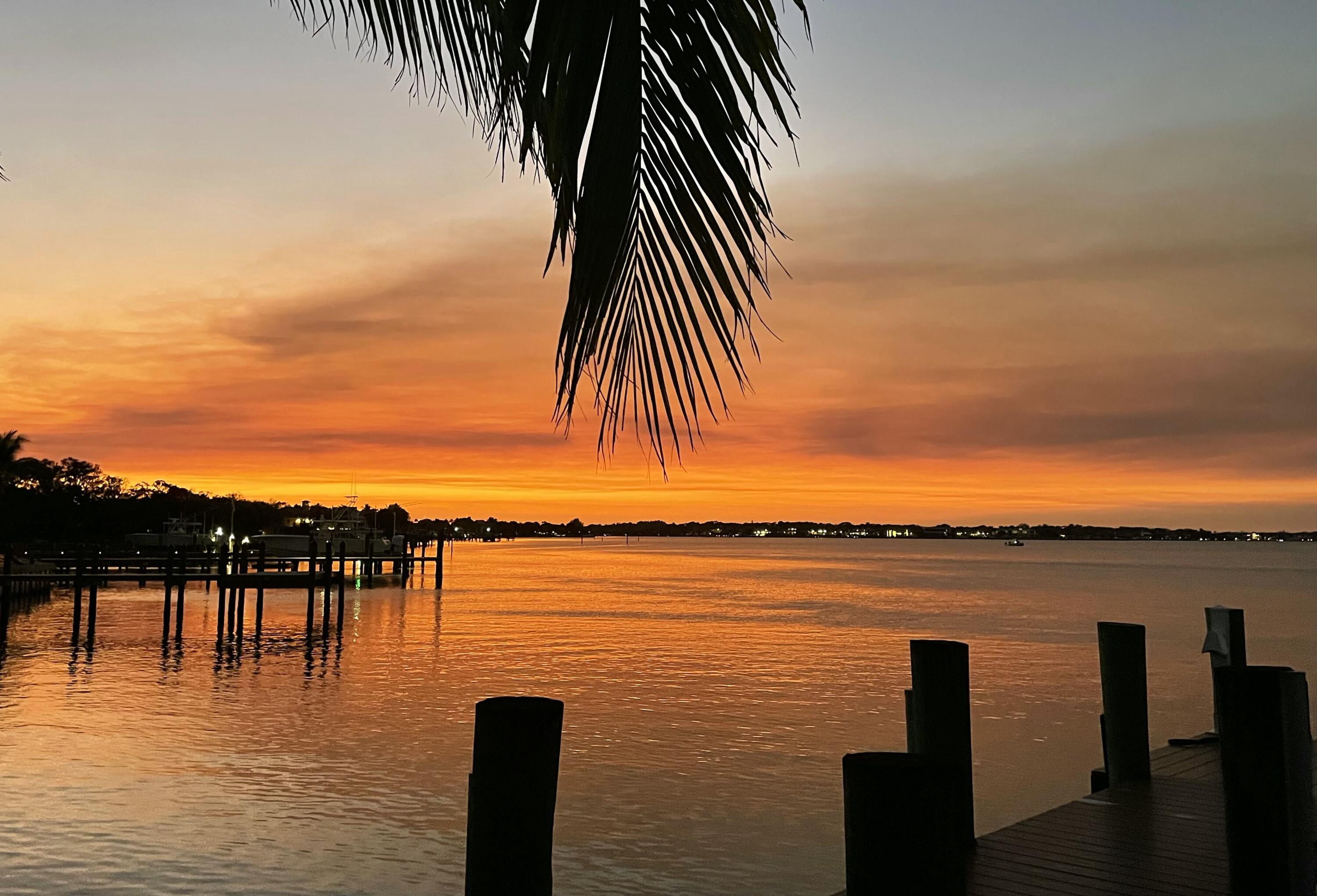 RIO VISTA OF ISLAND SHORES - Residential