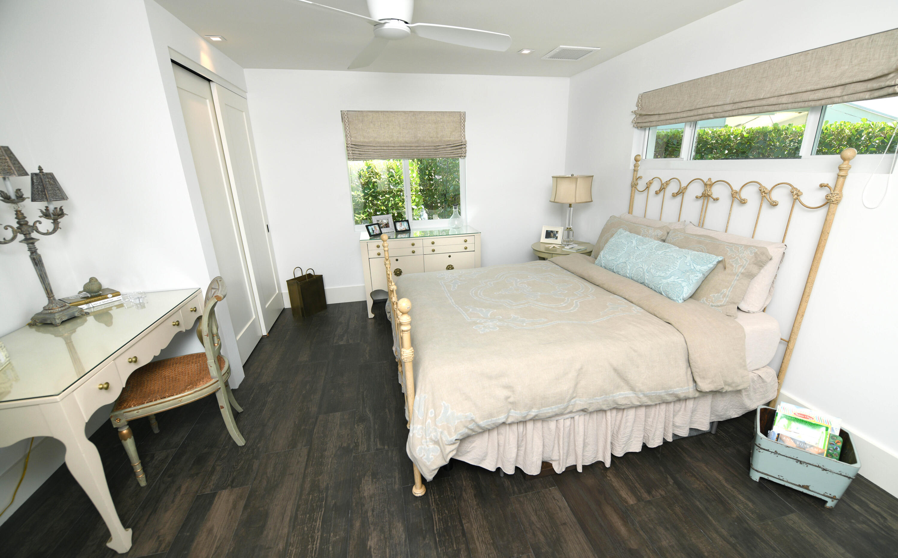 RIO VISTA OF ISLAND SHORES - Residential