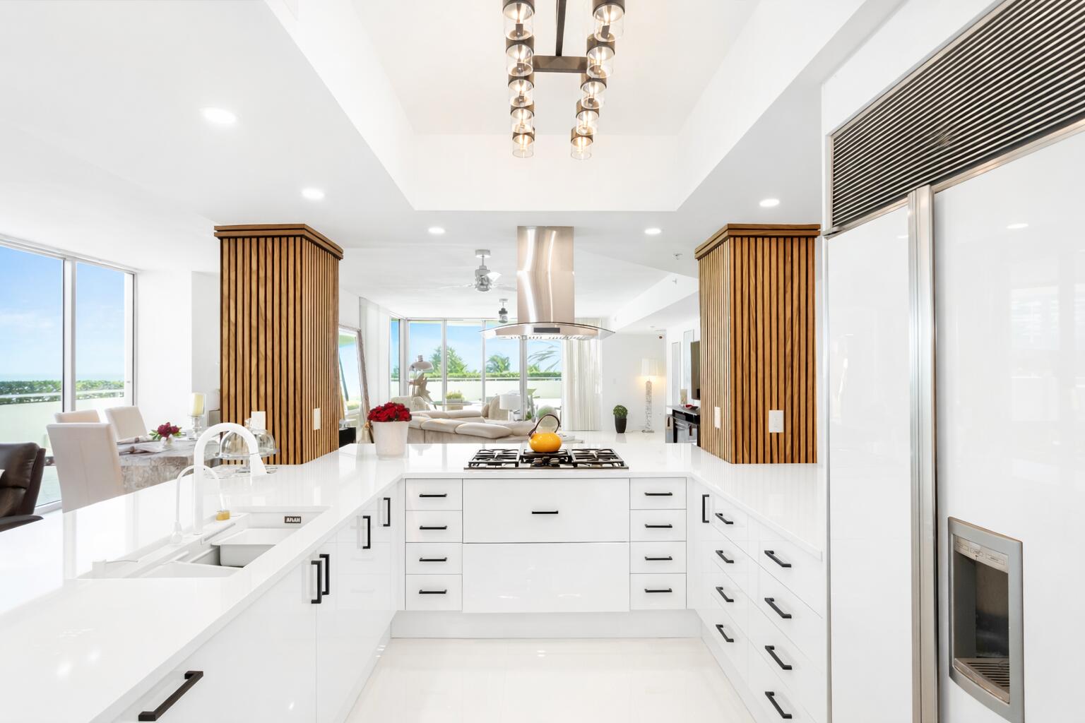 DIPLOMAT OCEANFRONT RESIDENCES - Residential