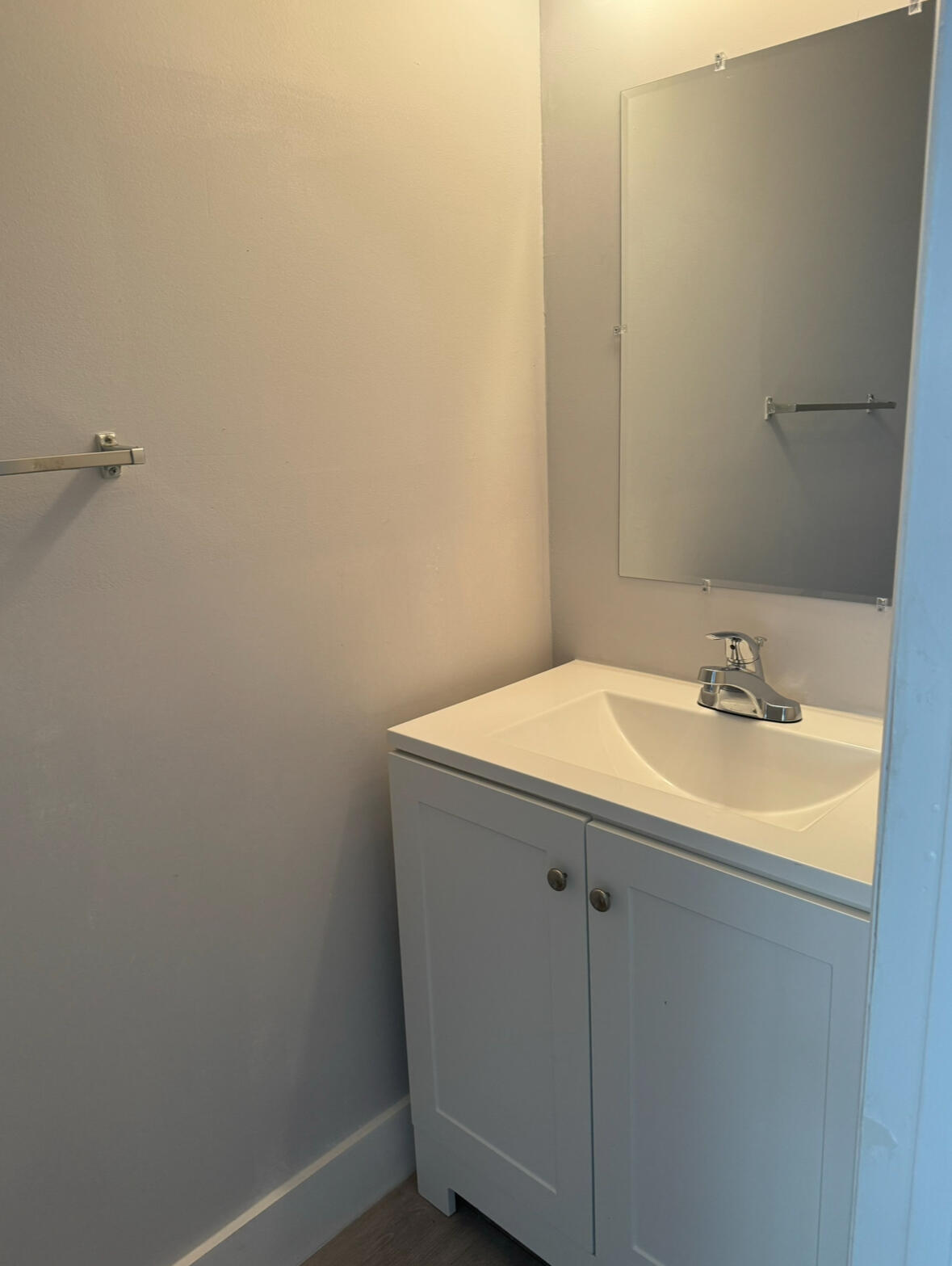 PALMS OF PEMBROKE CONDO - Residential Lease