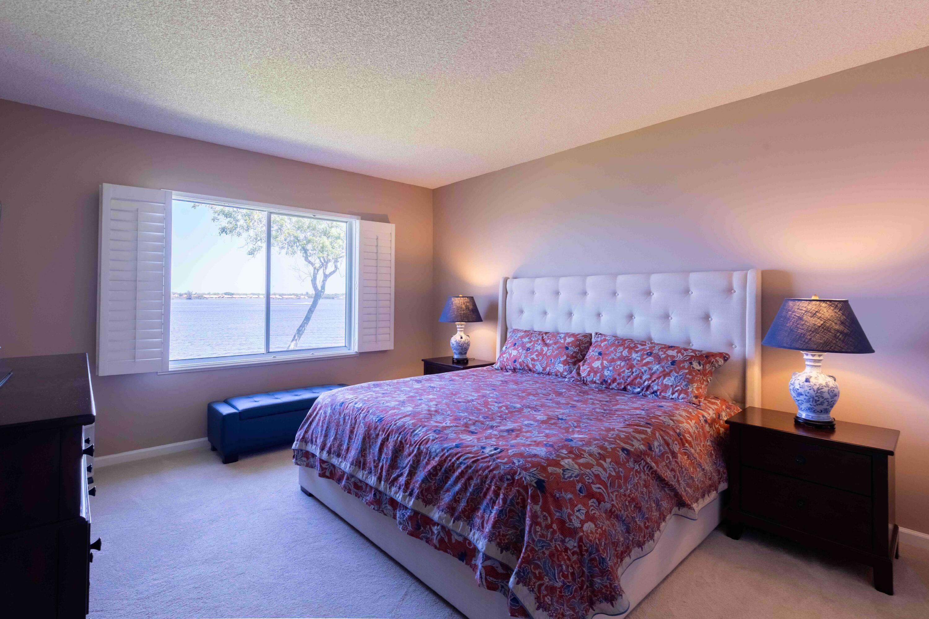 HARBOUR RIDGE Y&CC - SOUTH SHORE VILLAGE - Residential