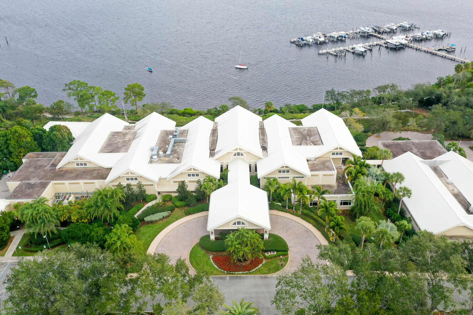 HARBOUR RIDGE Y&CC - SOUTH SHORE VILLAGE - Residential