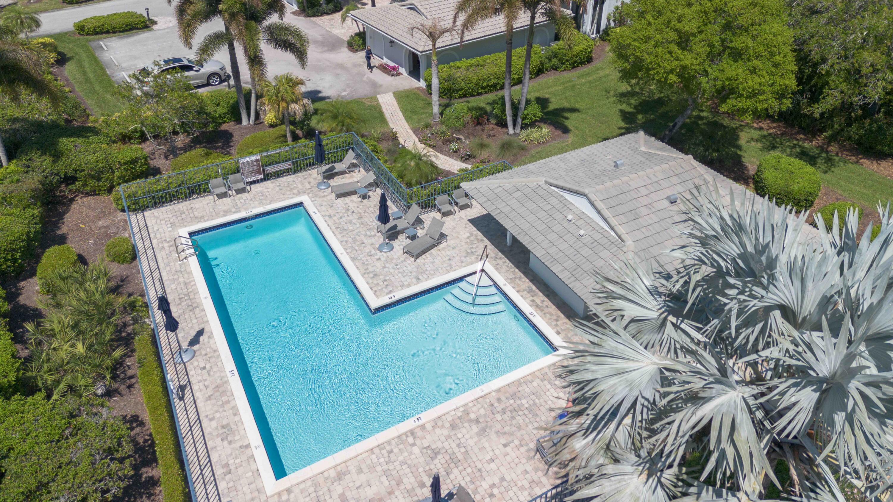 HARBOUR RIDGE Y&CC - SOUTH SHORE VILLAGE - Residential