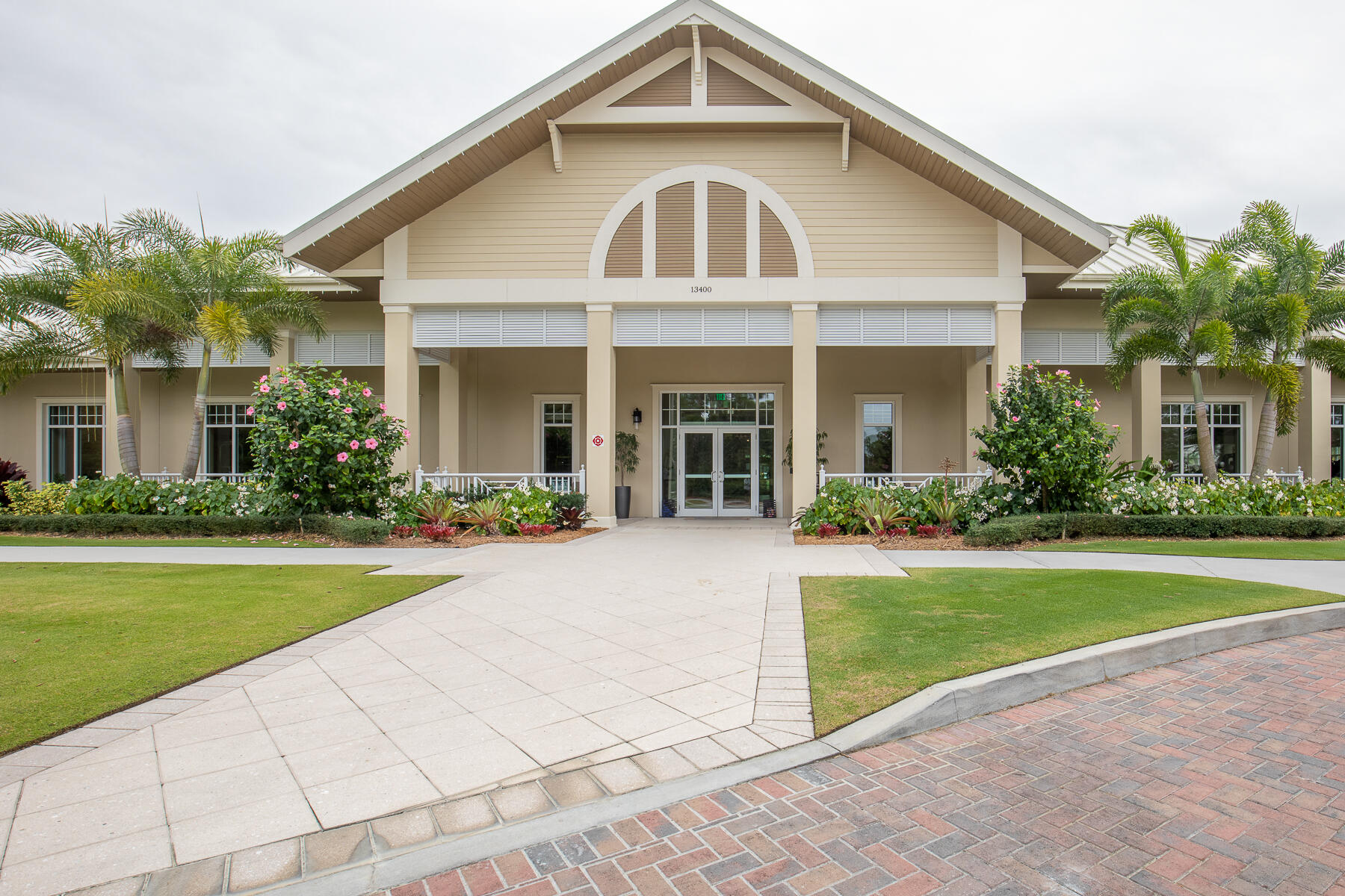 HARBOUR RIDGE Y&CC - SOUTH SHORE VILLAGE - Residential