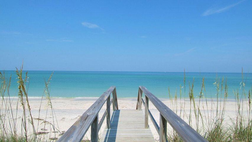 BOCA TEECA CONDO 5 - Residential Lease