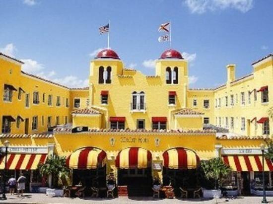 BOCA TEECA CONDO 5 - Residential Lease