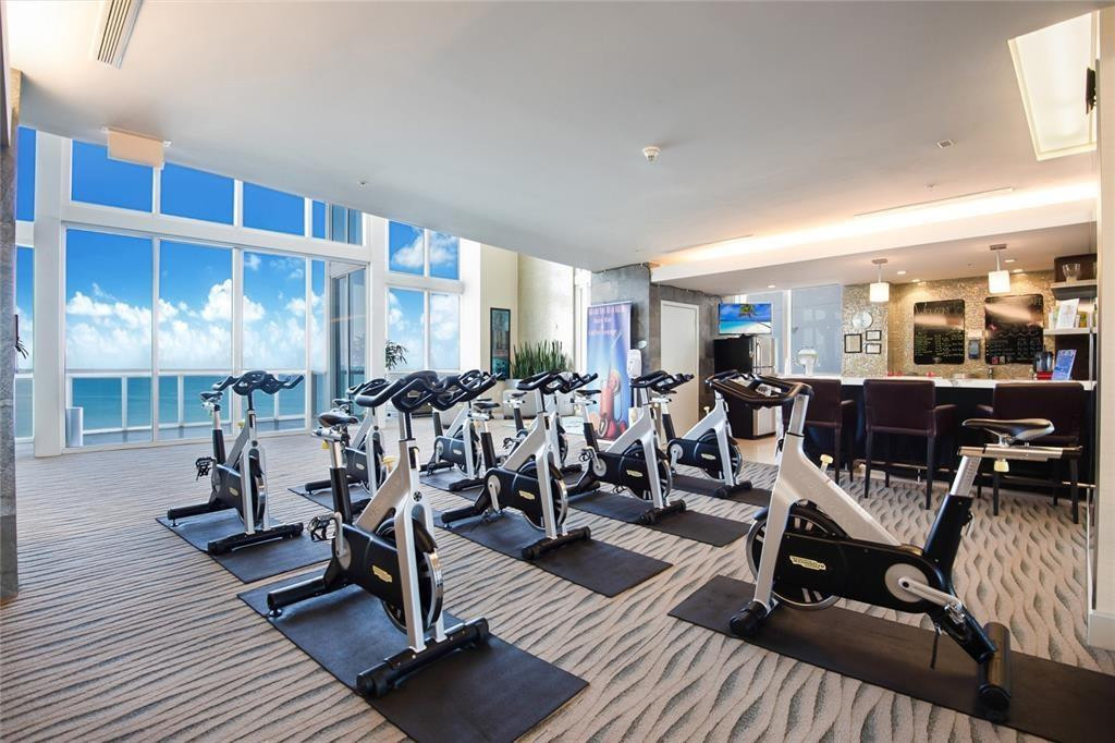 TRUMP ROYALE CONDO - Residential Lease
