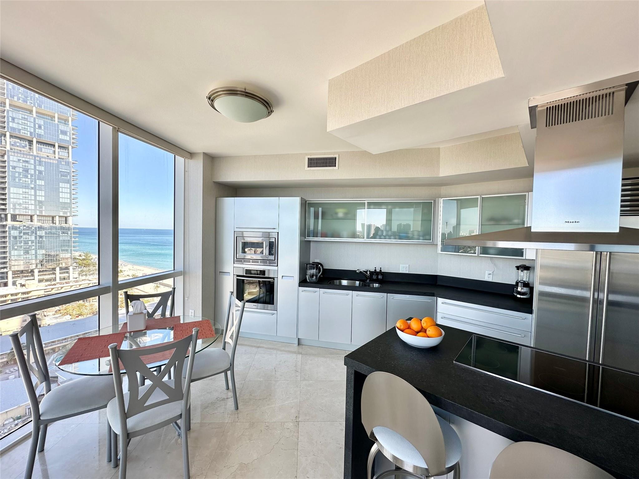 TRUMP ROYALE CONDO - Residential Lease