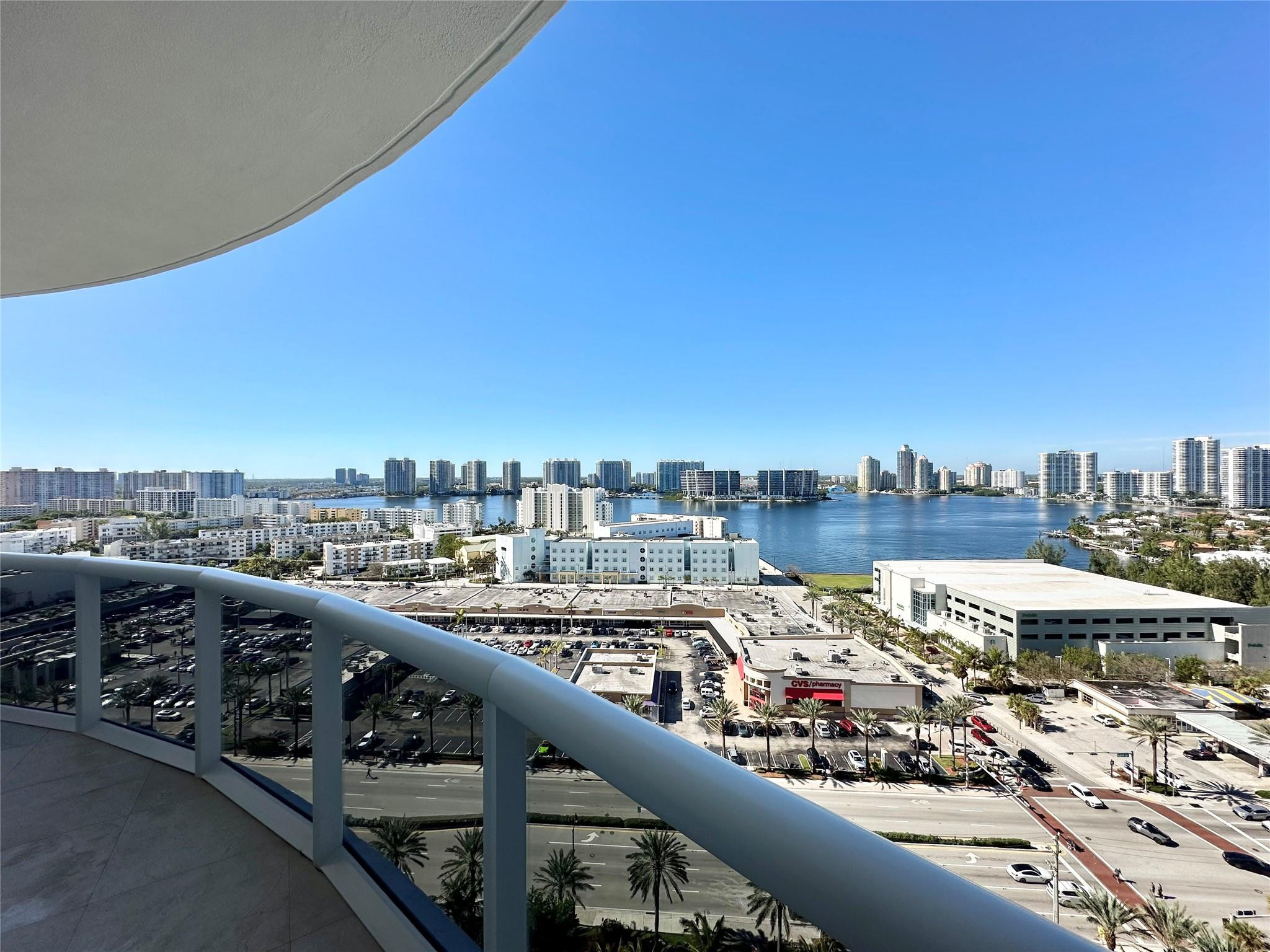 TRUMP ROYALE CONDO - Residential Lease