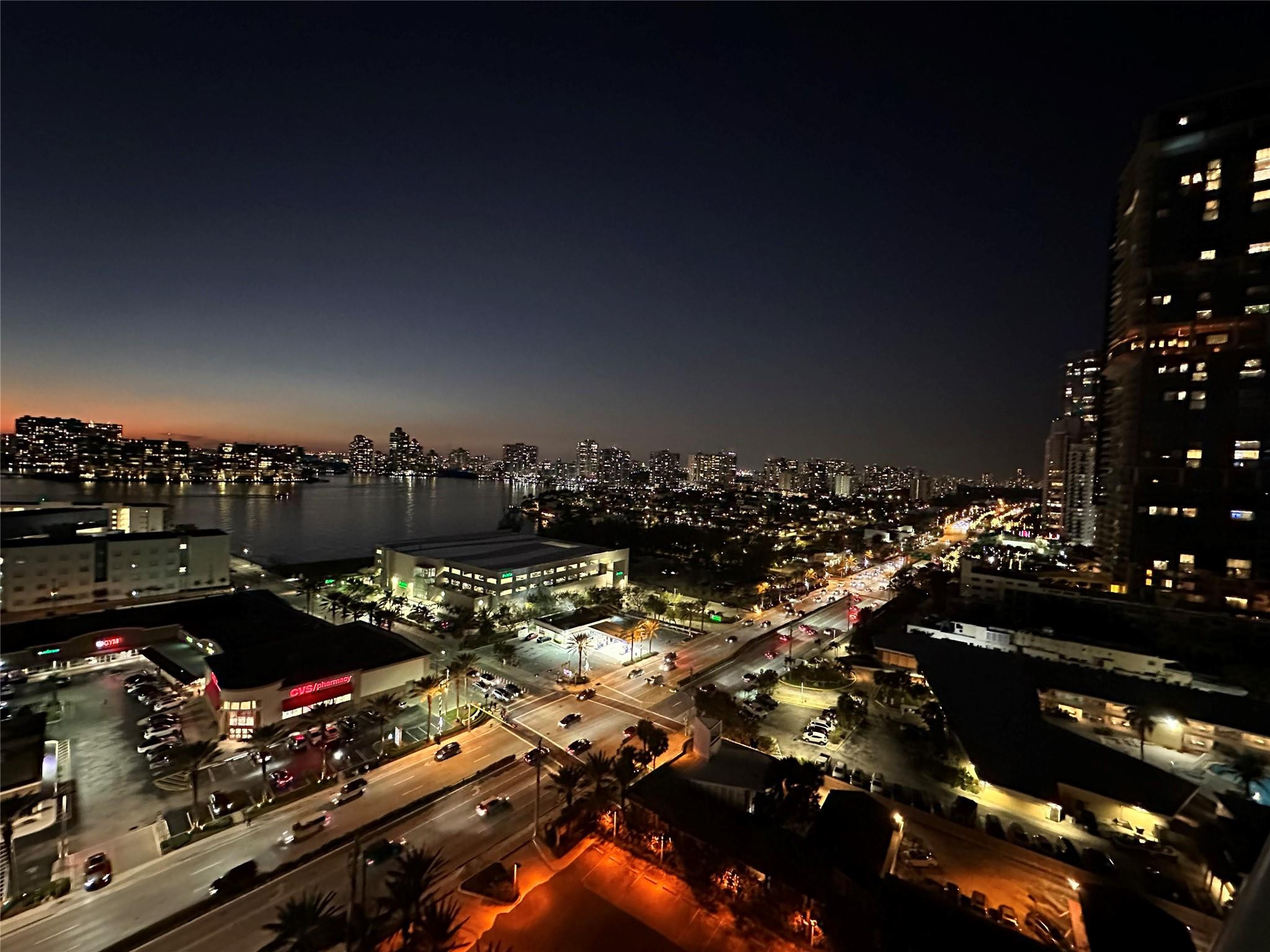 TRUMP ROYALE CONDO - Residential Lease
