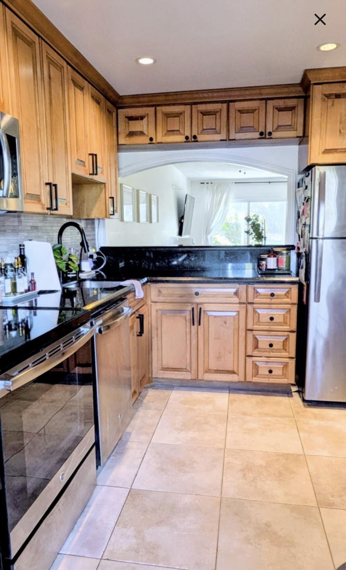 NO 9 PALM-AIRE COUNTRY CLUB - Residential Lease