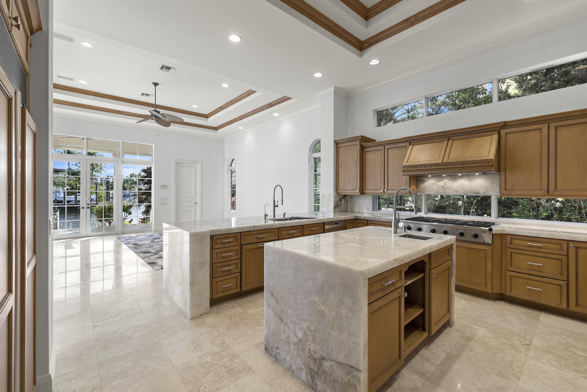 HARBOUR ISLES - Residential