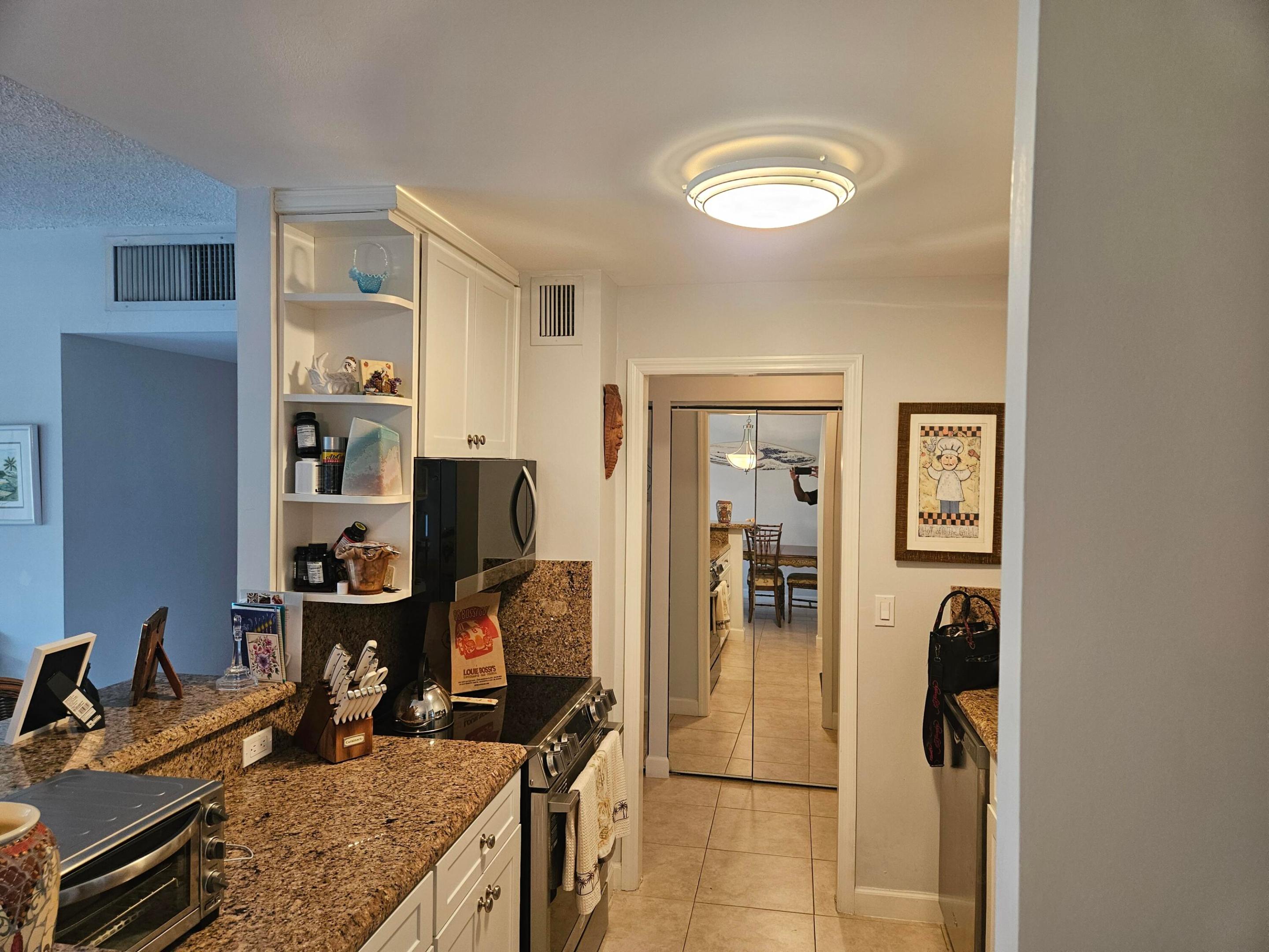BOCA TOWERS CONDO PORTION - Residential Lease