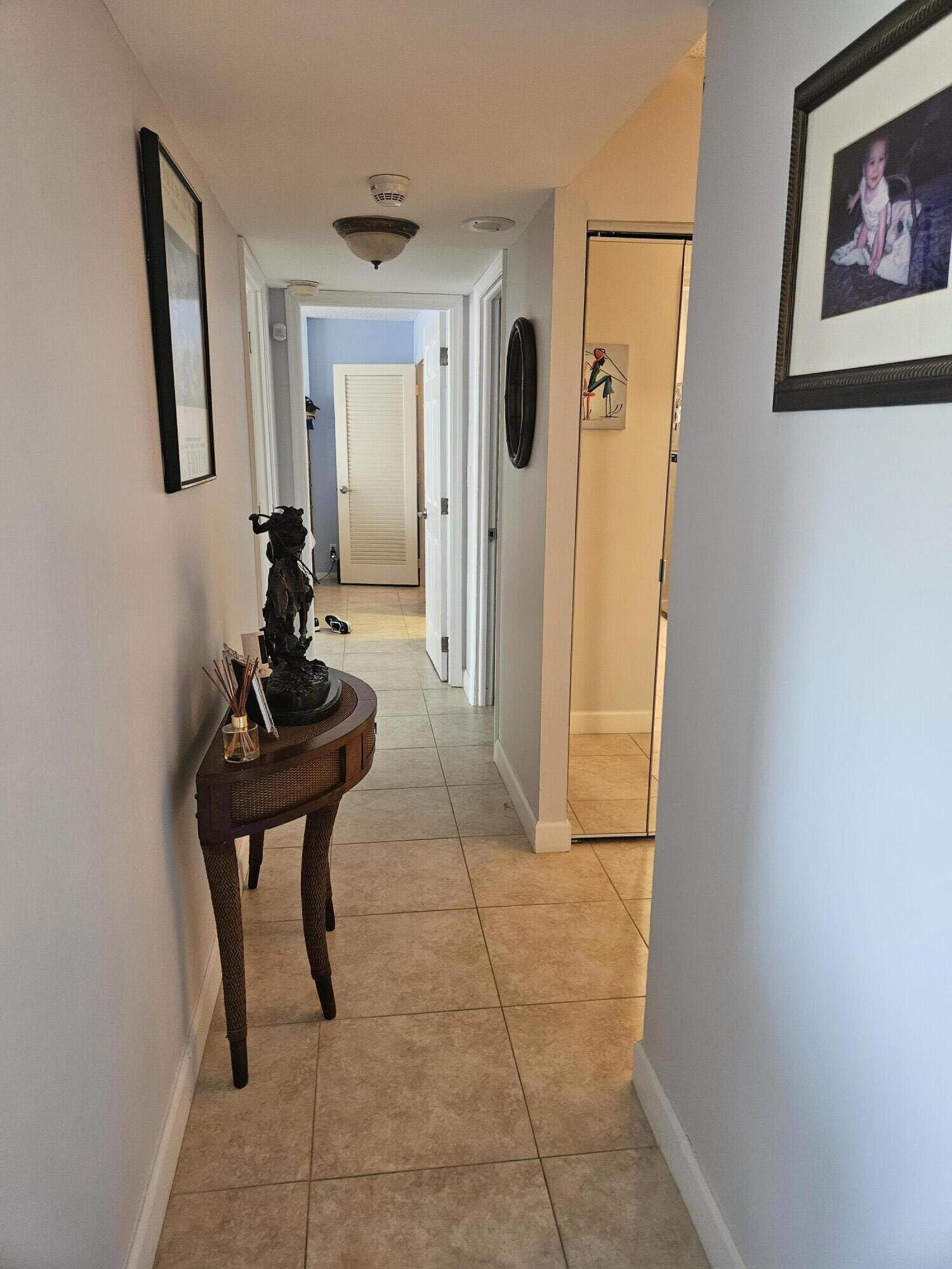BOCA TOWERS CONDO PORTION - Residential Lease