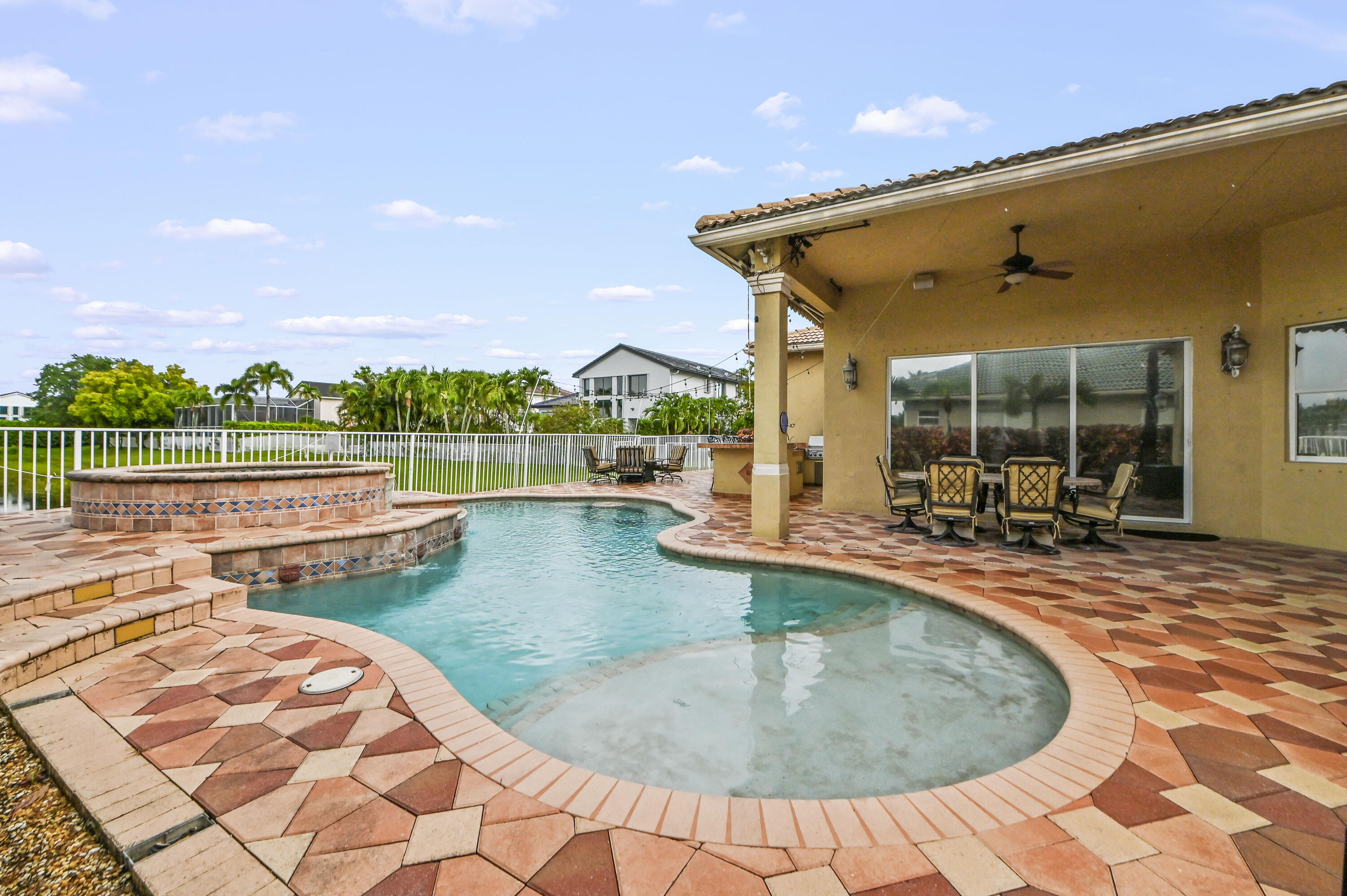 ISLES AT WELLINGTON - Residential