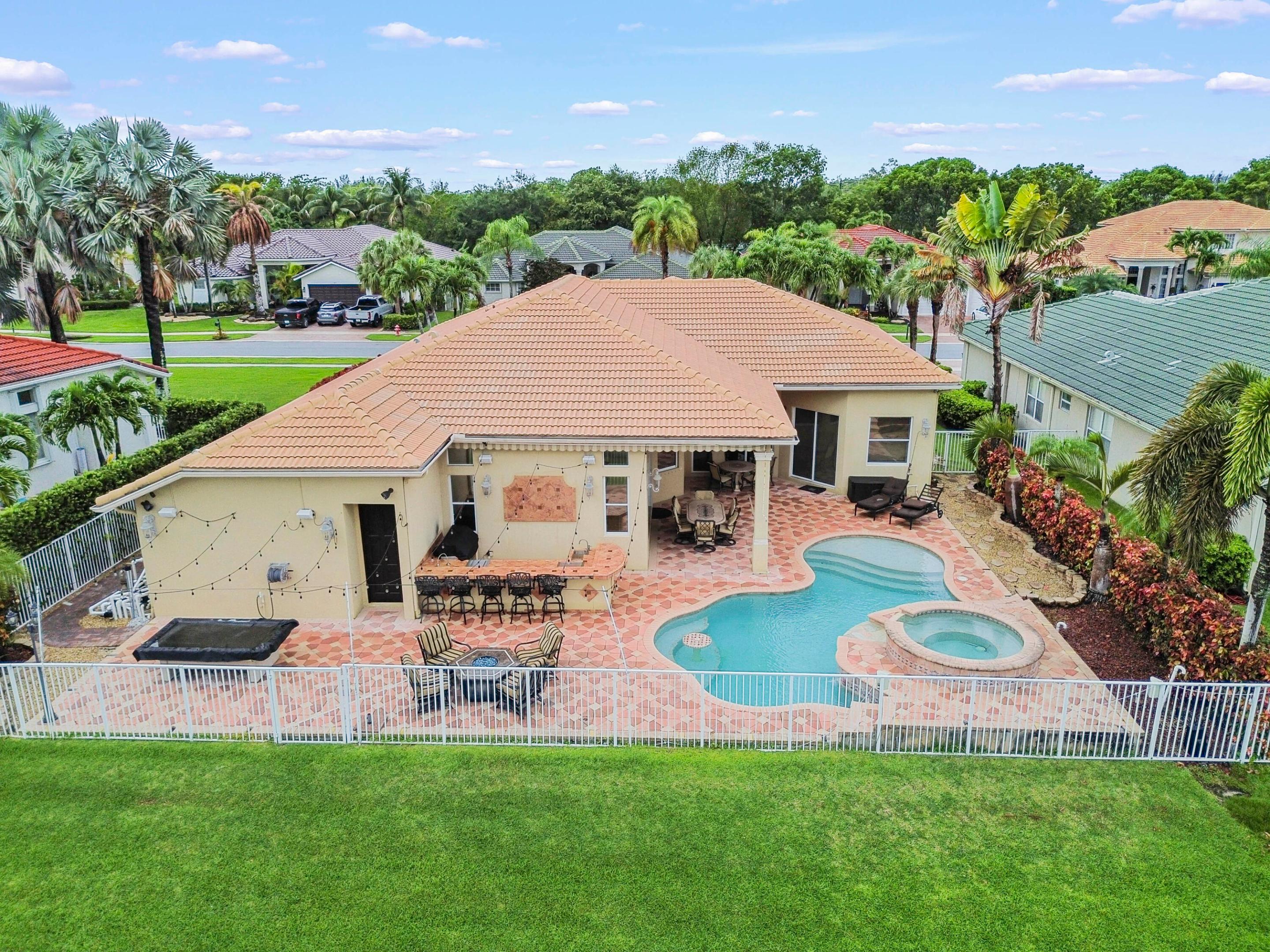 ISLES AT WELLINGTON - Residential