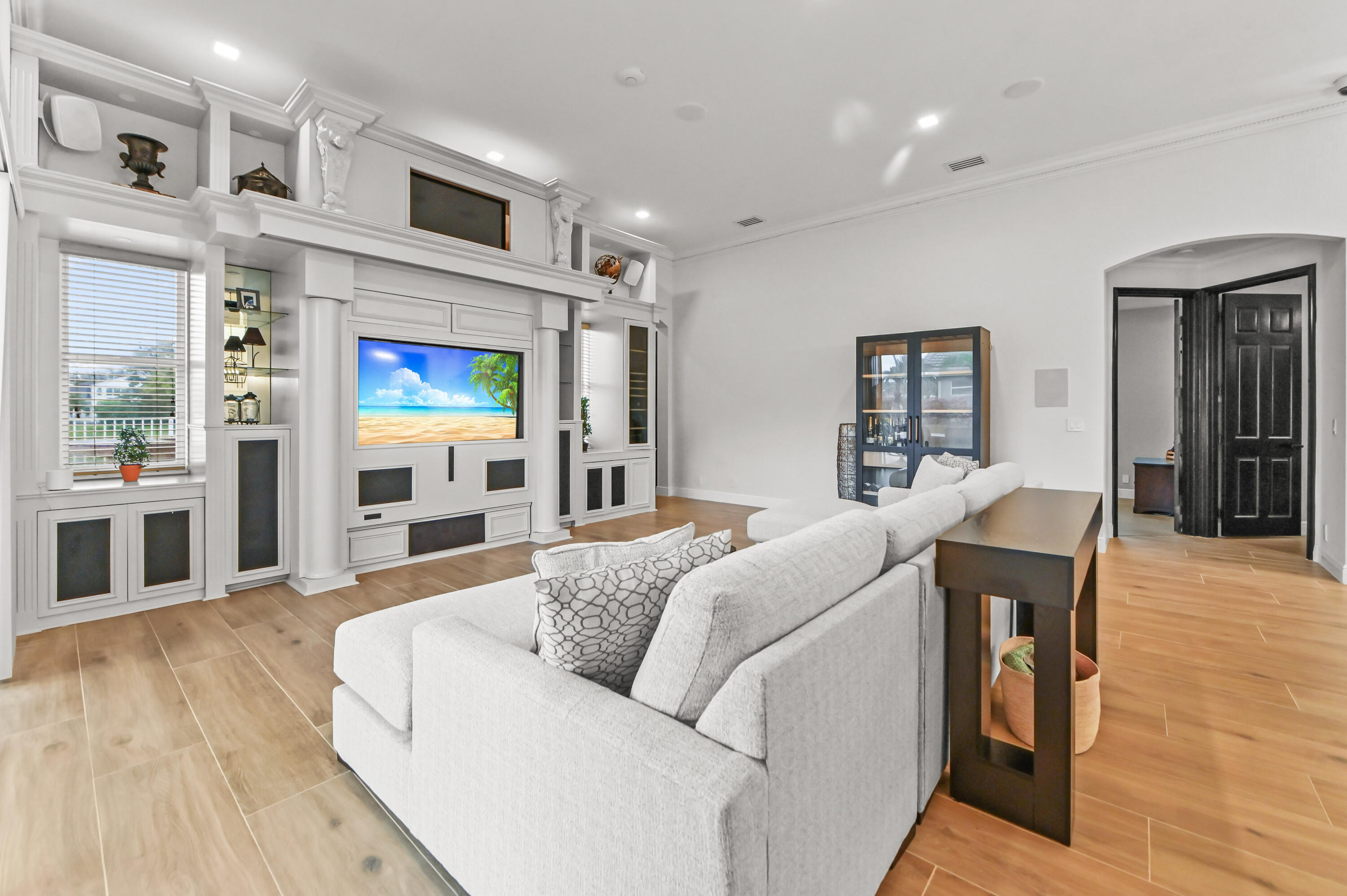 ISLES AT WELLINGTON - Residential
