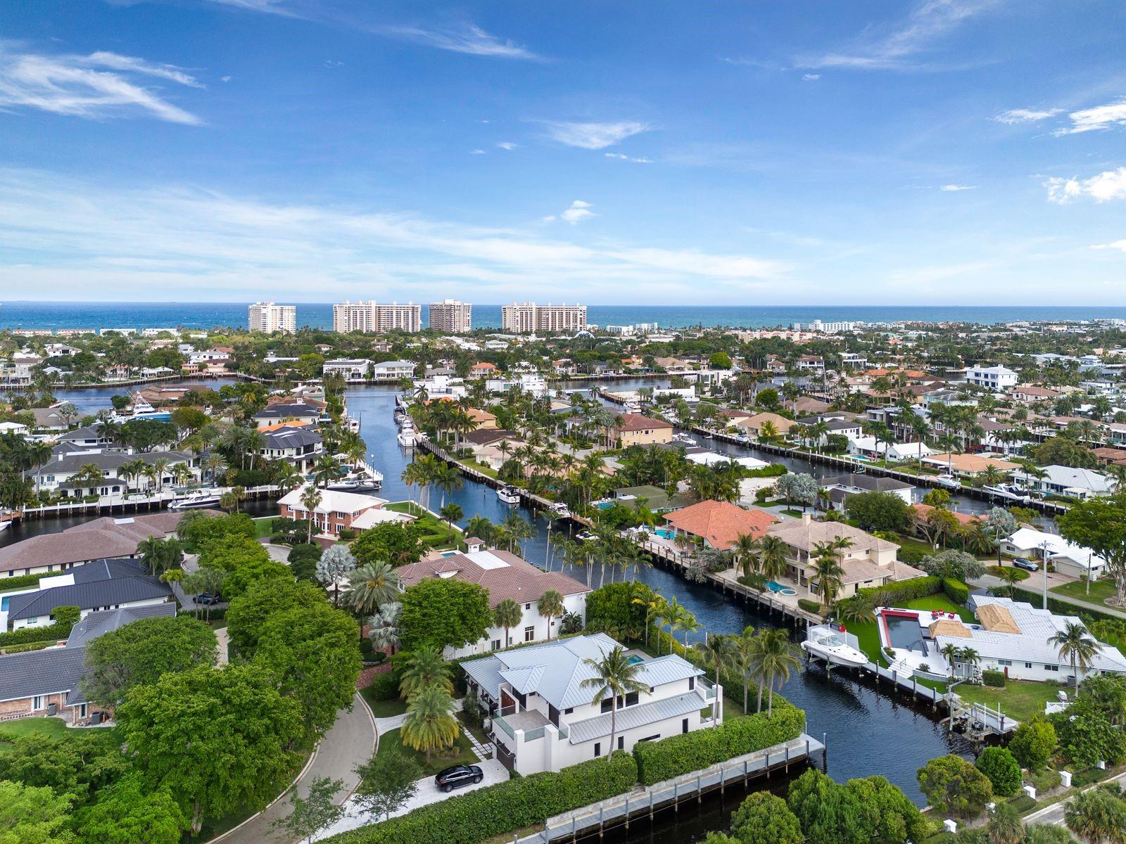 BAY COLONY - Residential