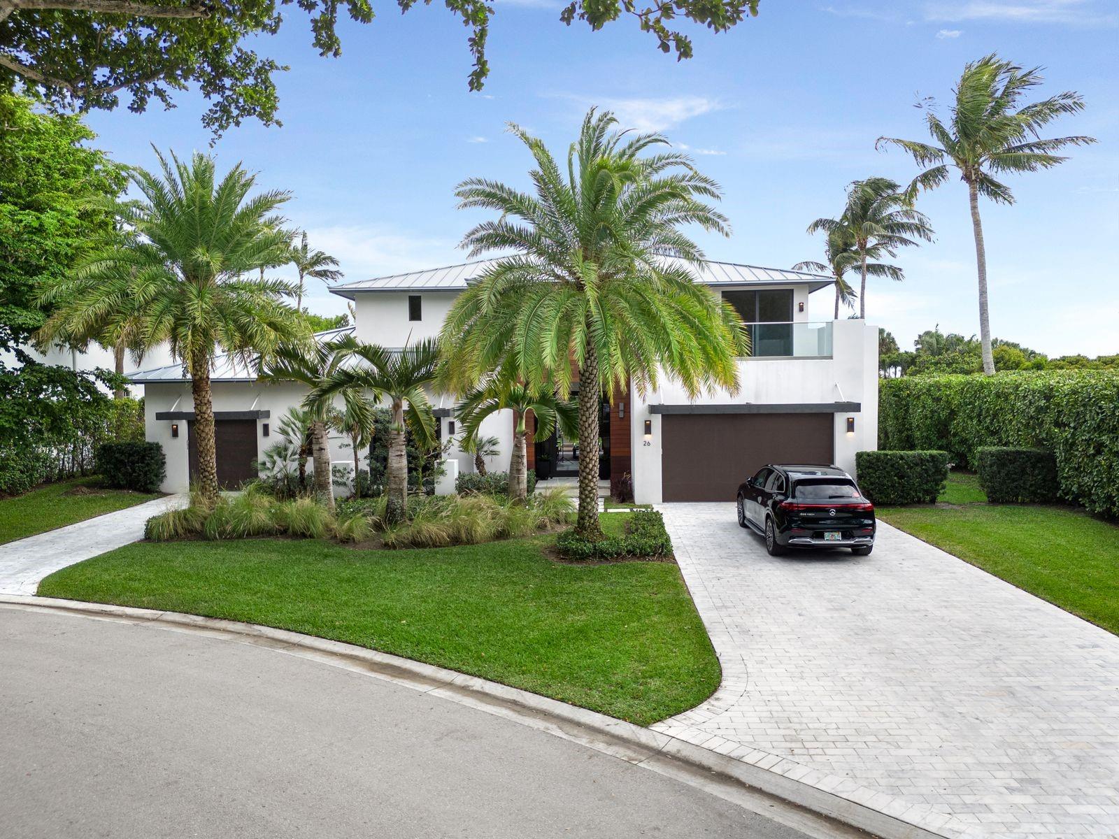 BAY COLONY - Residential