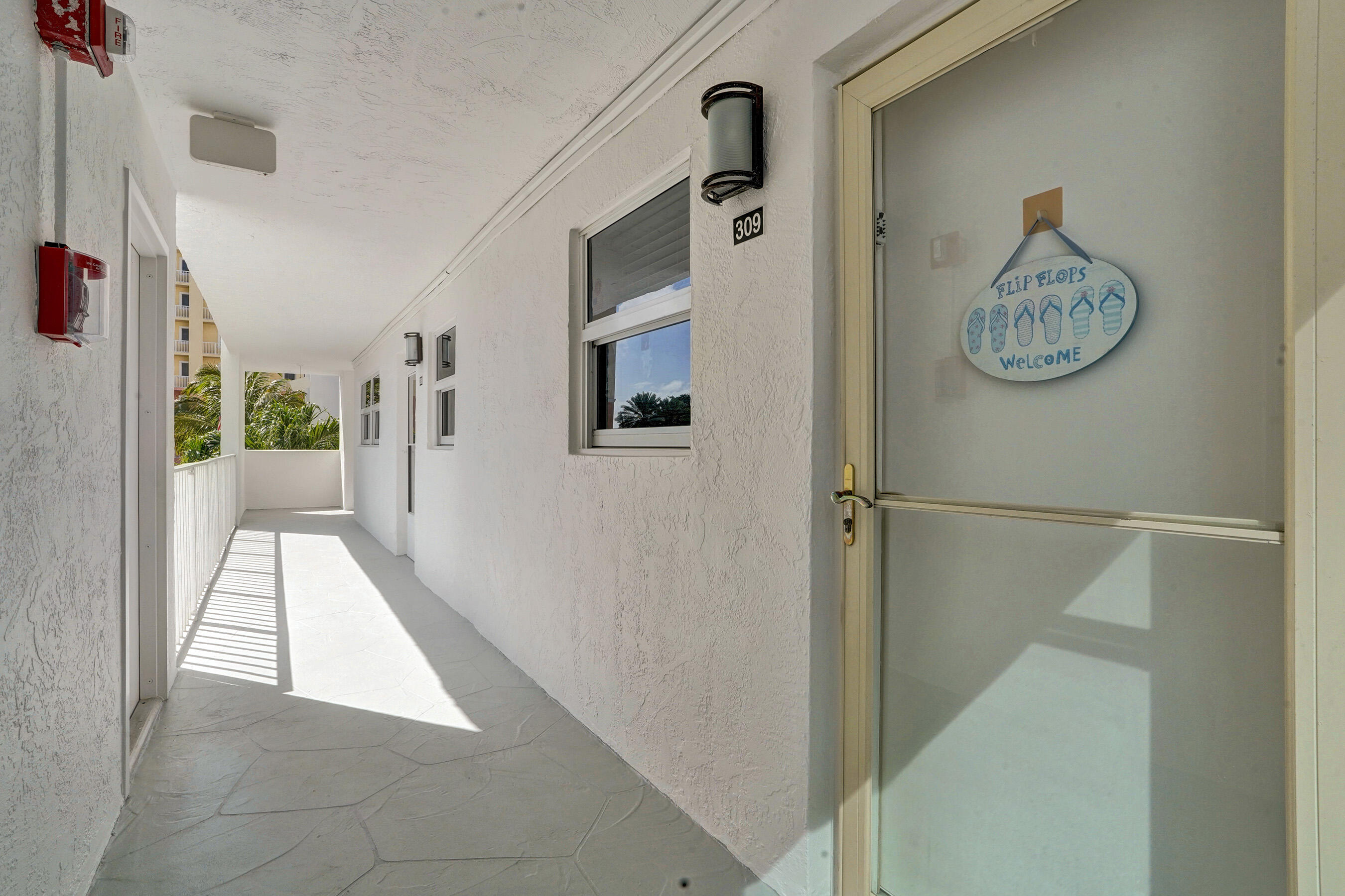 DELPHI TOWERS CONDO - Residential Lease