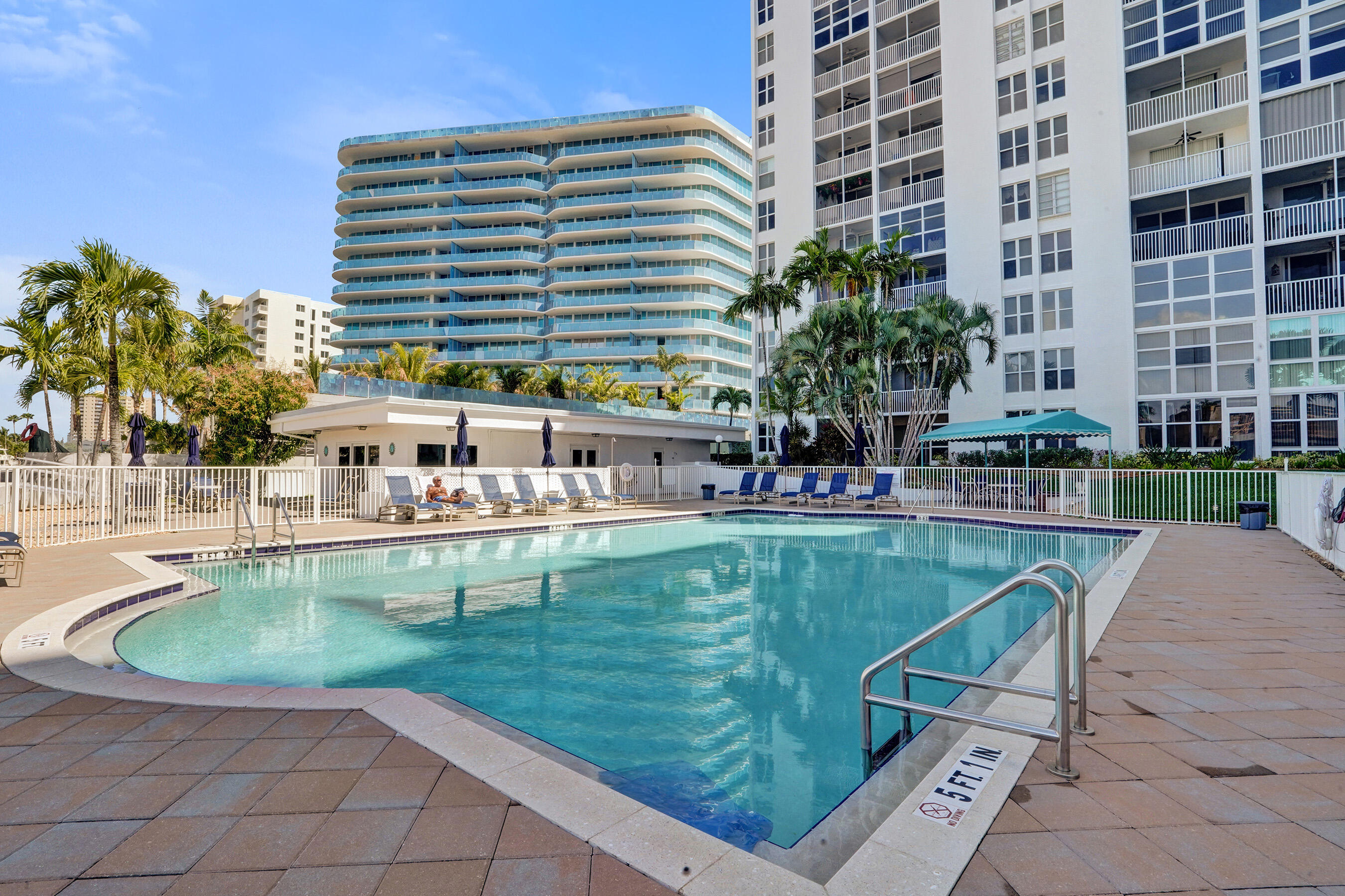 DELPHI TOWERS CONDO - Residential Lease