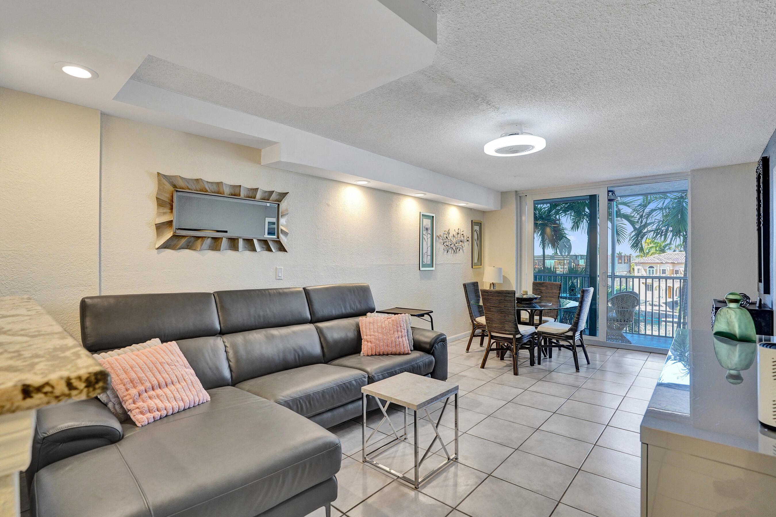DELPHI TOWERS CONDO - Residential Lease
