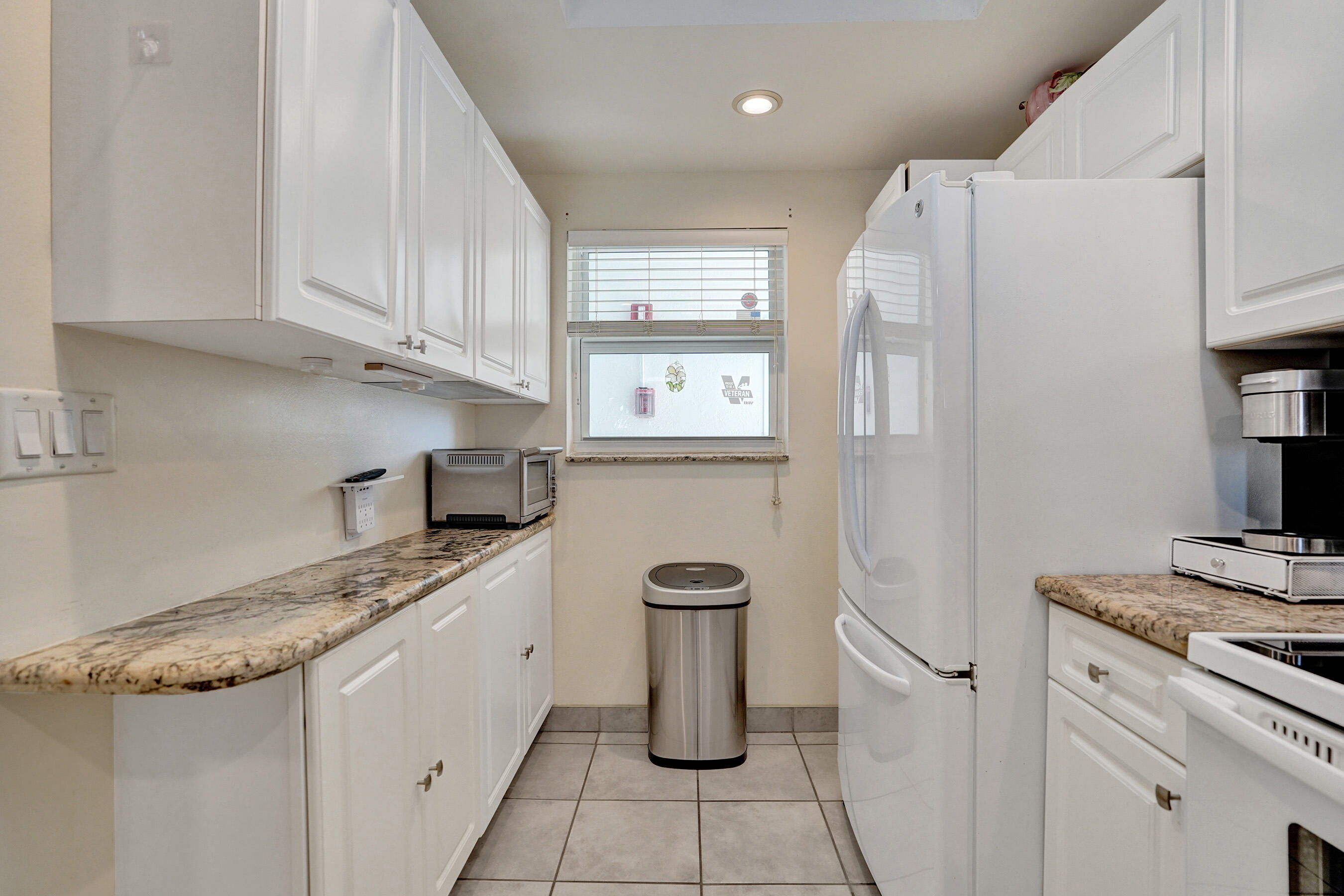 DELPHI TOWERS CONDO - Residential Lease