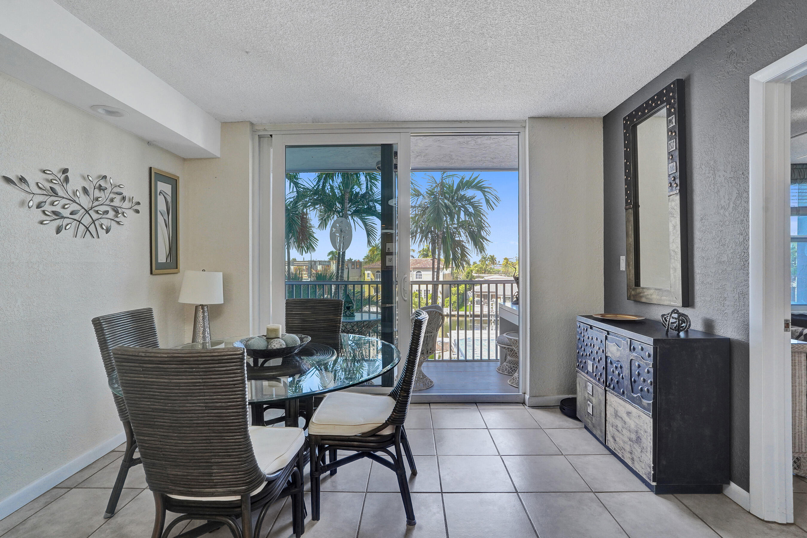 DELPHI TOWERS CONDO - Residential Lease