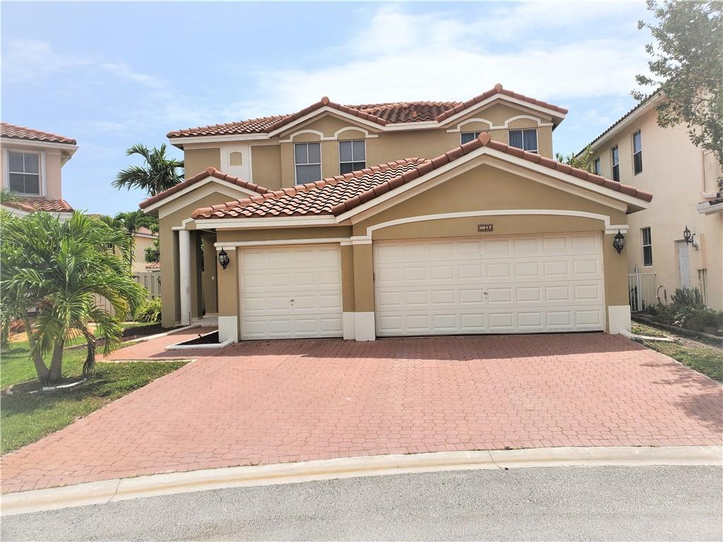 Nautica 164-36 B - Residential
