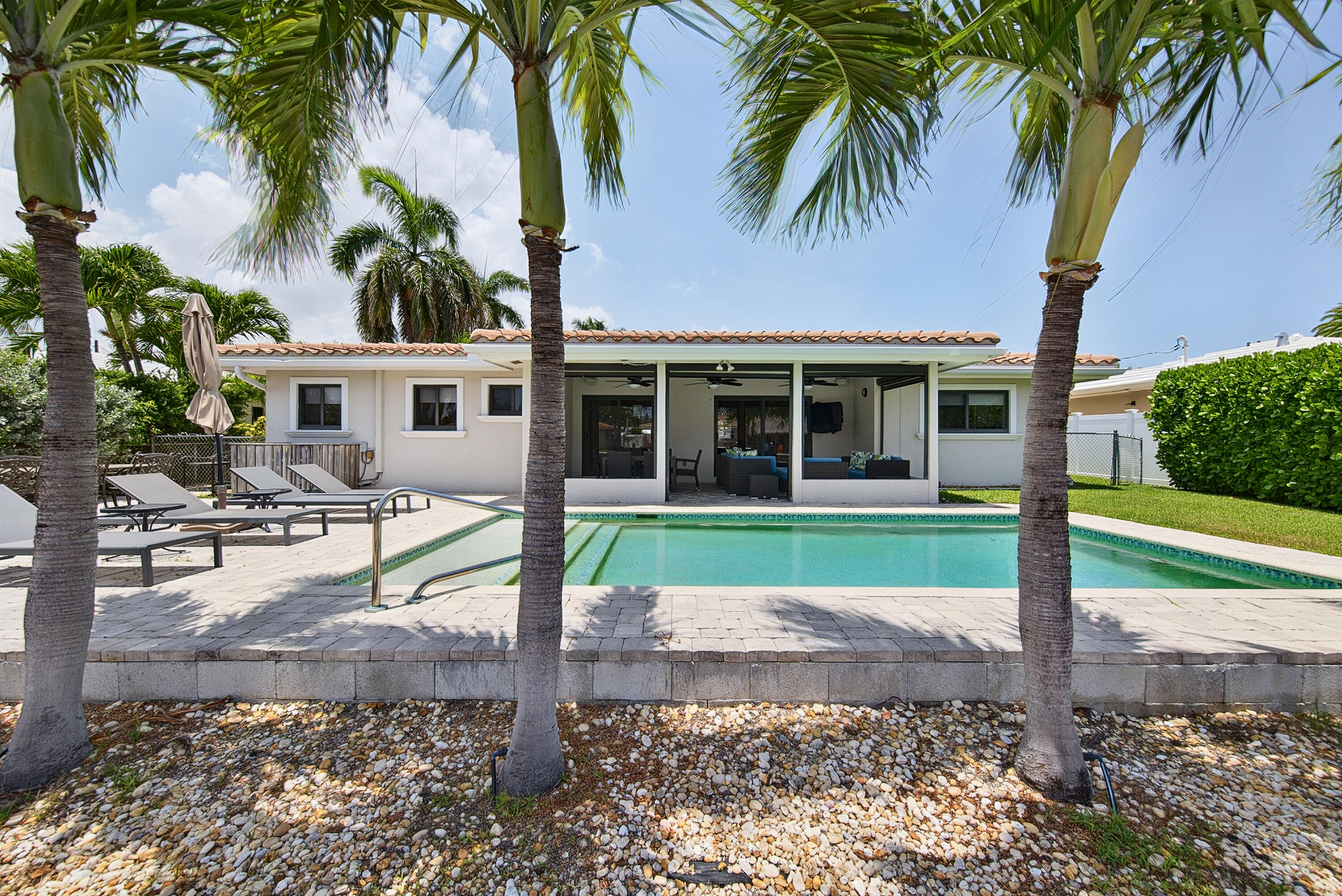 POMPANO ISLES SEC - Residential