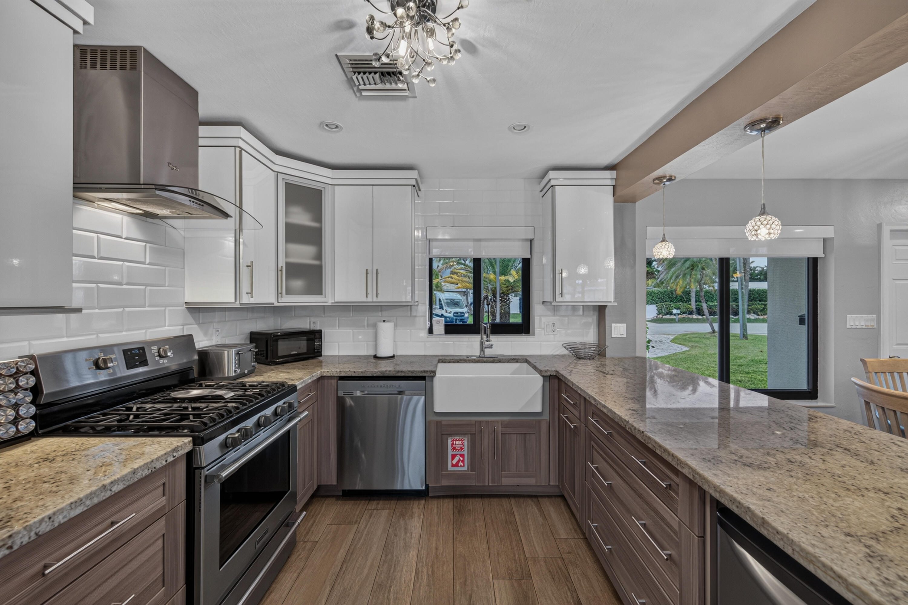 POMPANO ISLES SEC - Residential