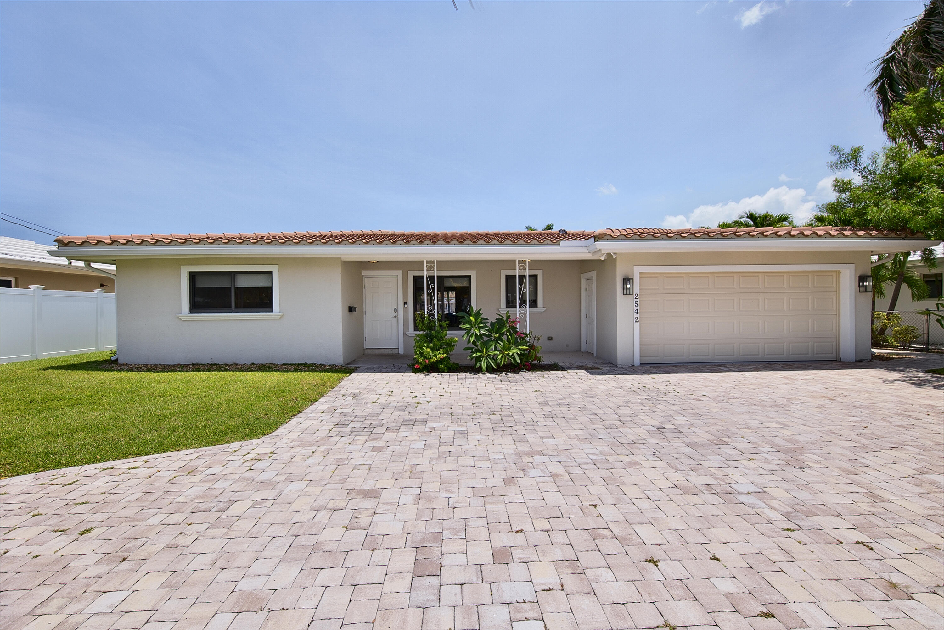 POMPANO ISLES SEC - Residential