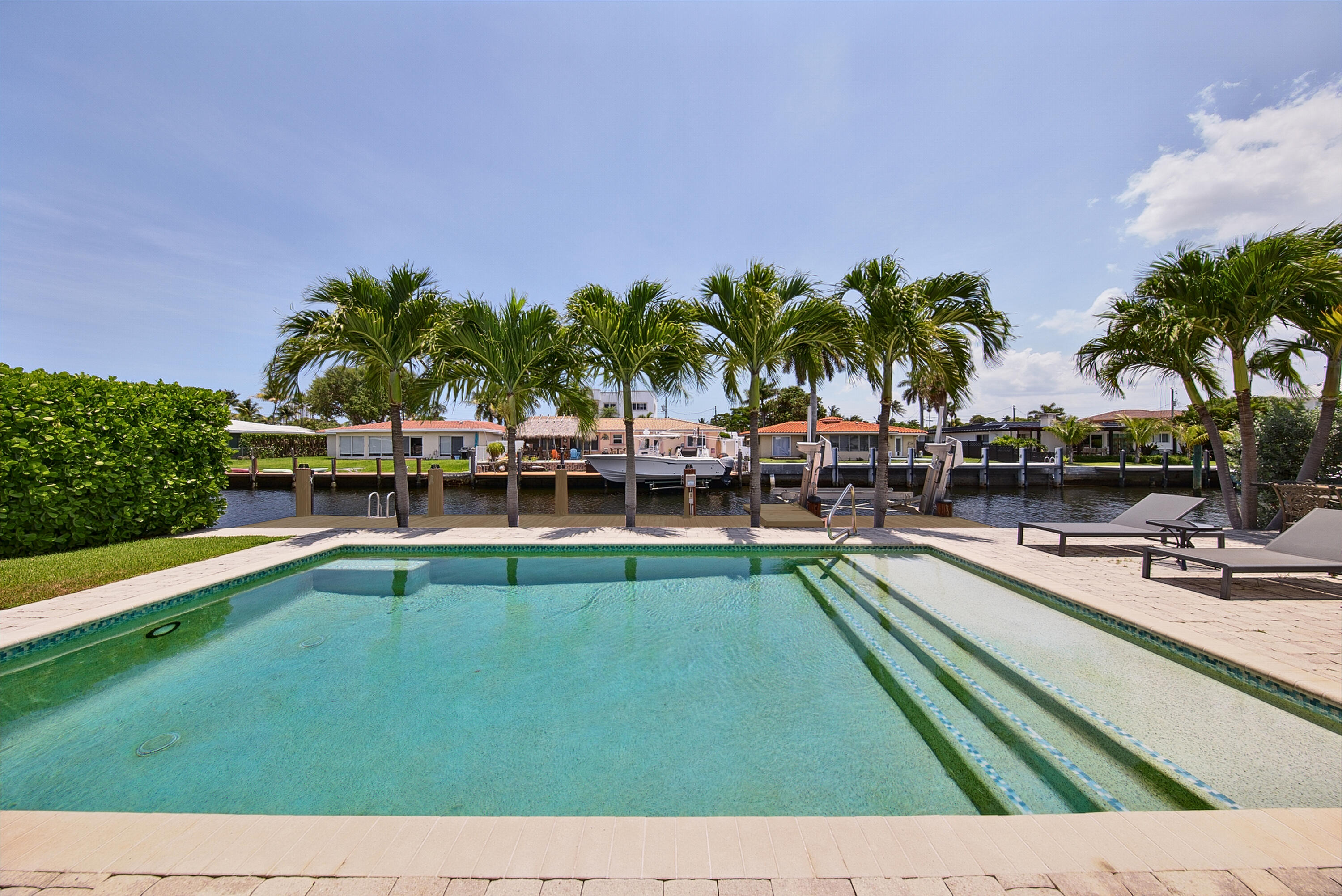 POMPANO ISLES SEC - Residential