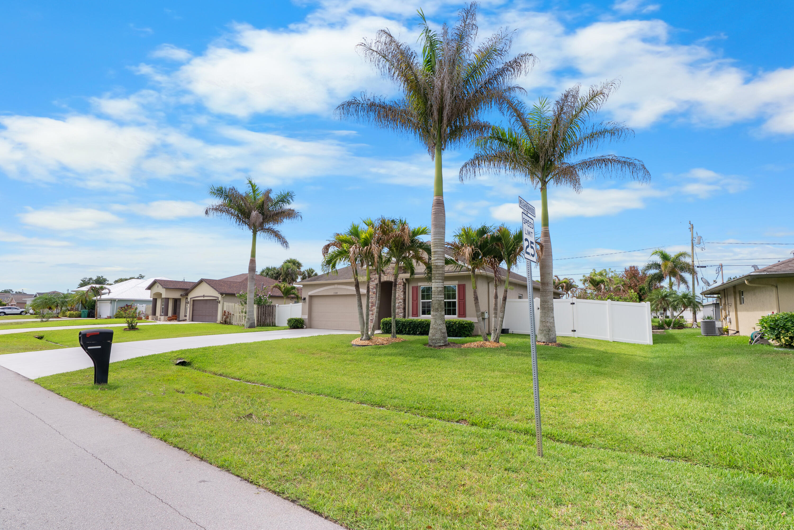 PORT ST LUCIE SECTION 19 - Residential