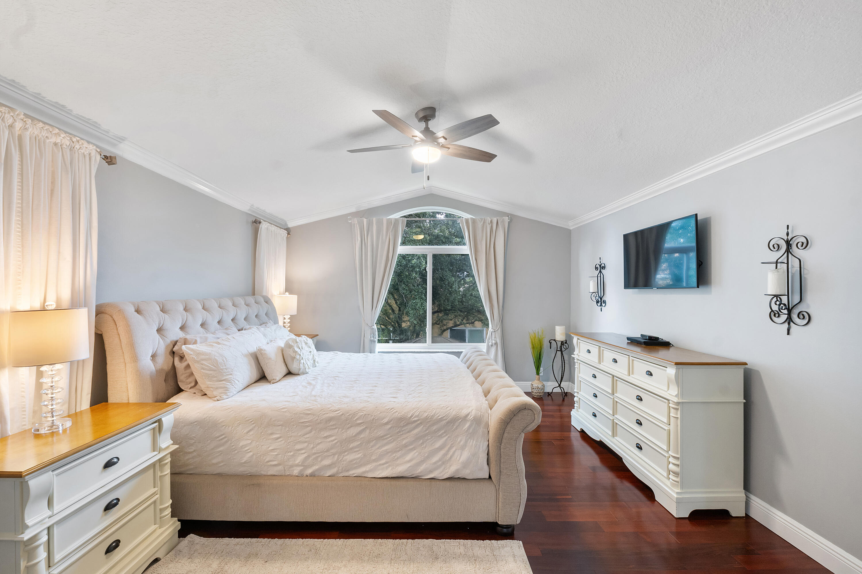 LAKEVIEW DRIVE SUBDIVISION - Residential