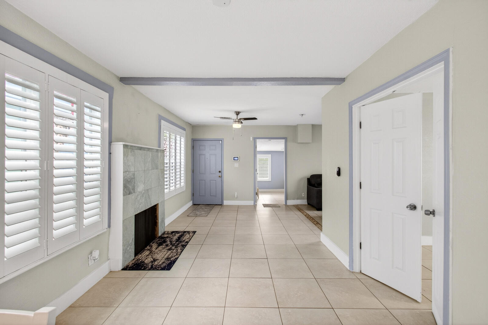 LAKE WORTH TOWN OF - Residential