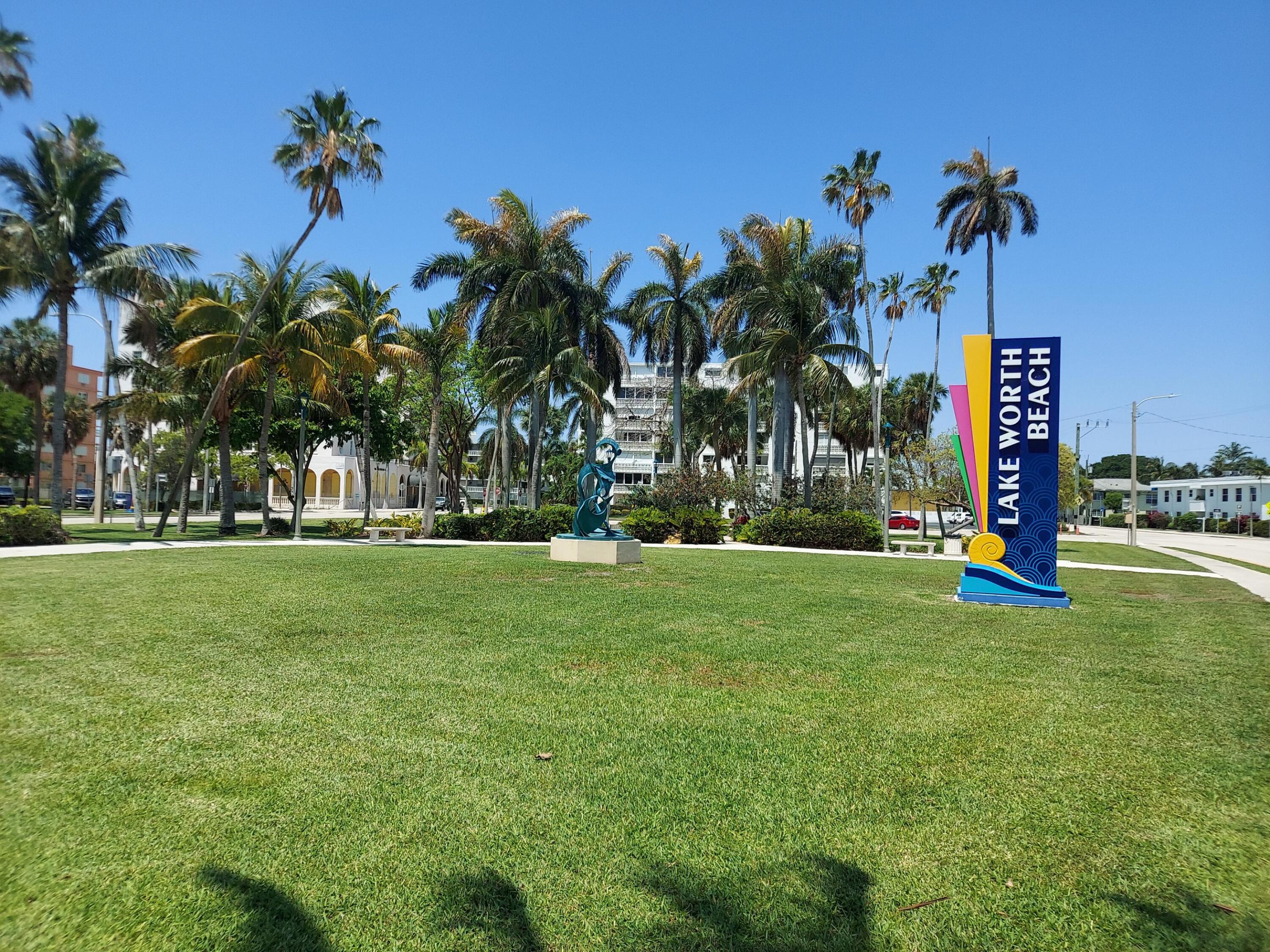 LAKE WORTH TOWN OF - Residential