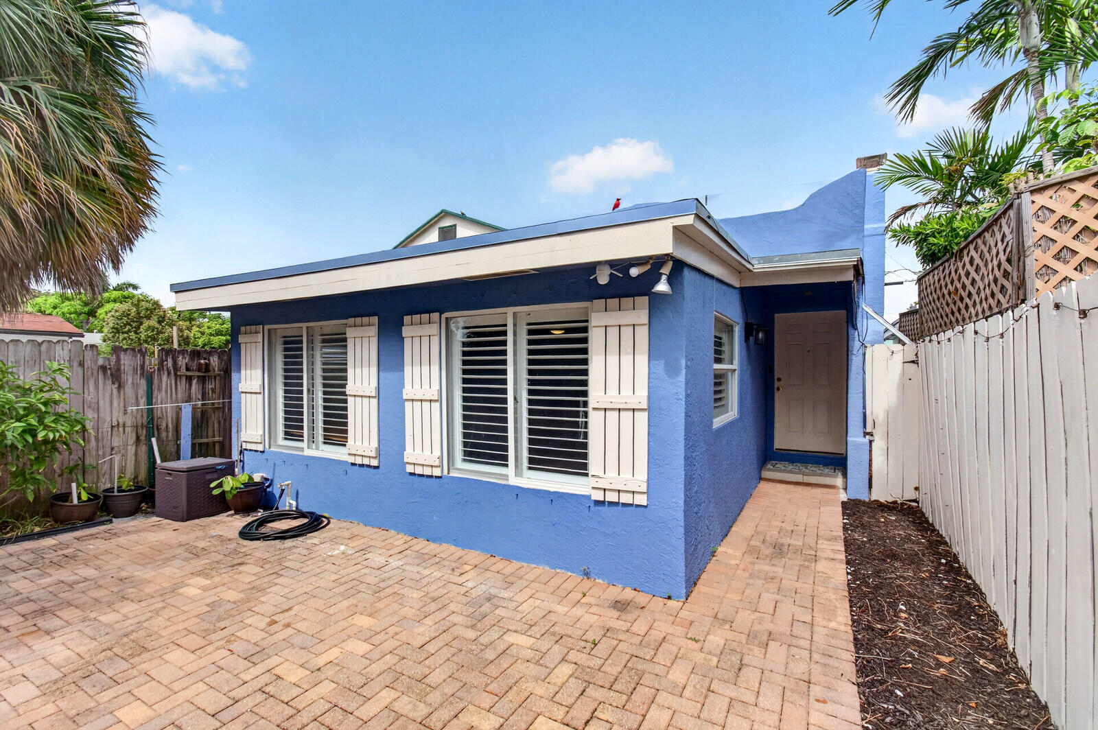 LAKE WORTH TOWN OF - Residential