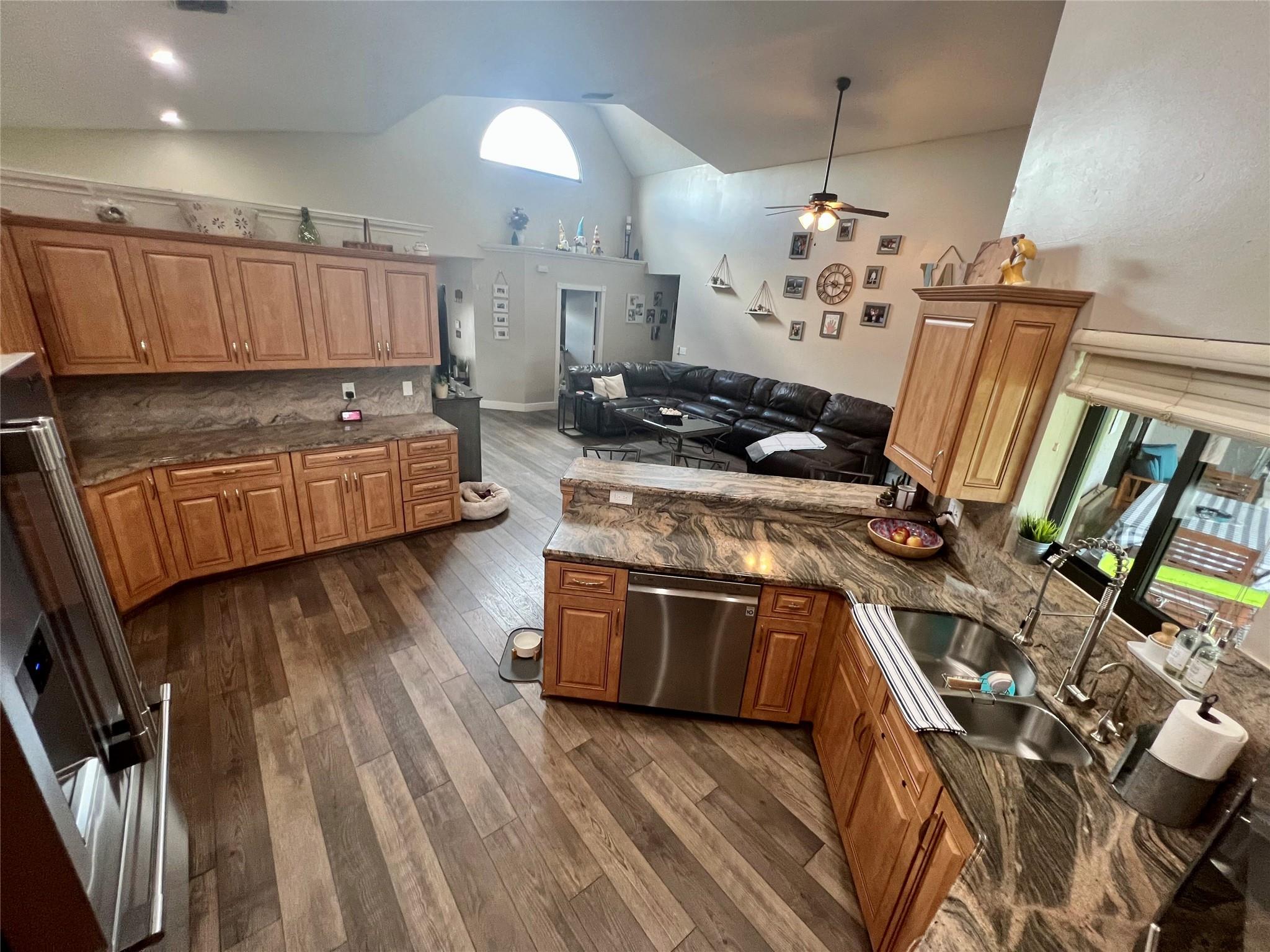 Pine Lake Ridge Rep 127-4 - Residential