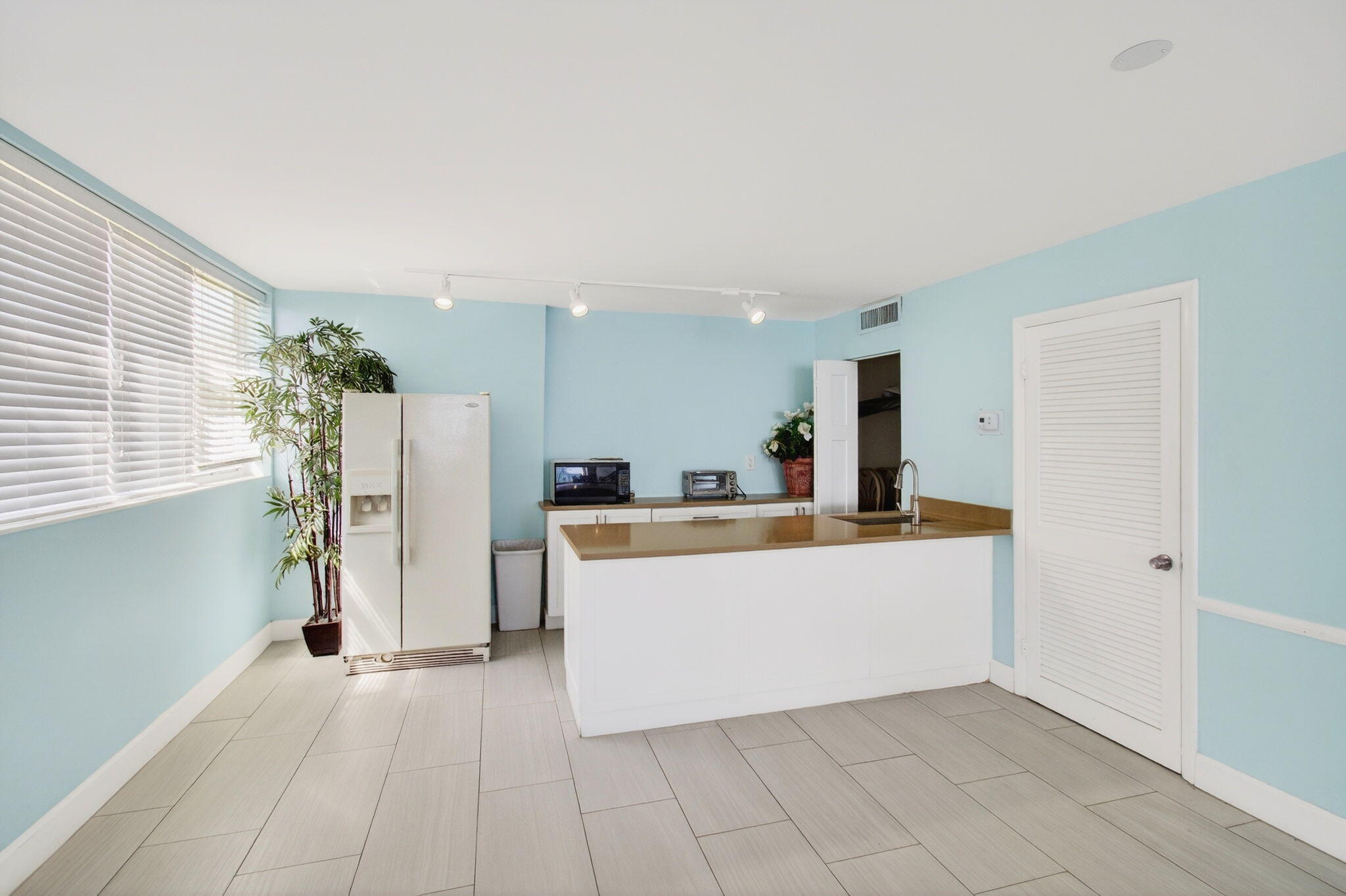 PORT DE MER CONDO - Residential