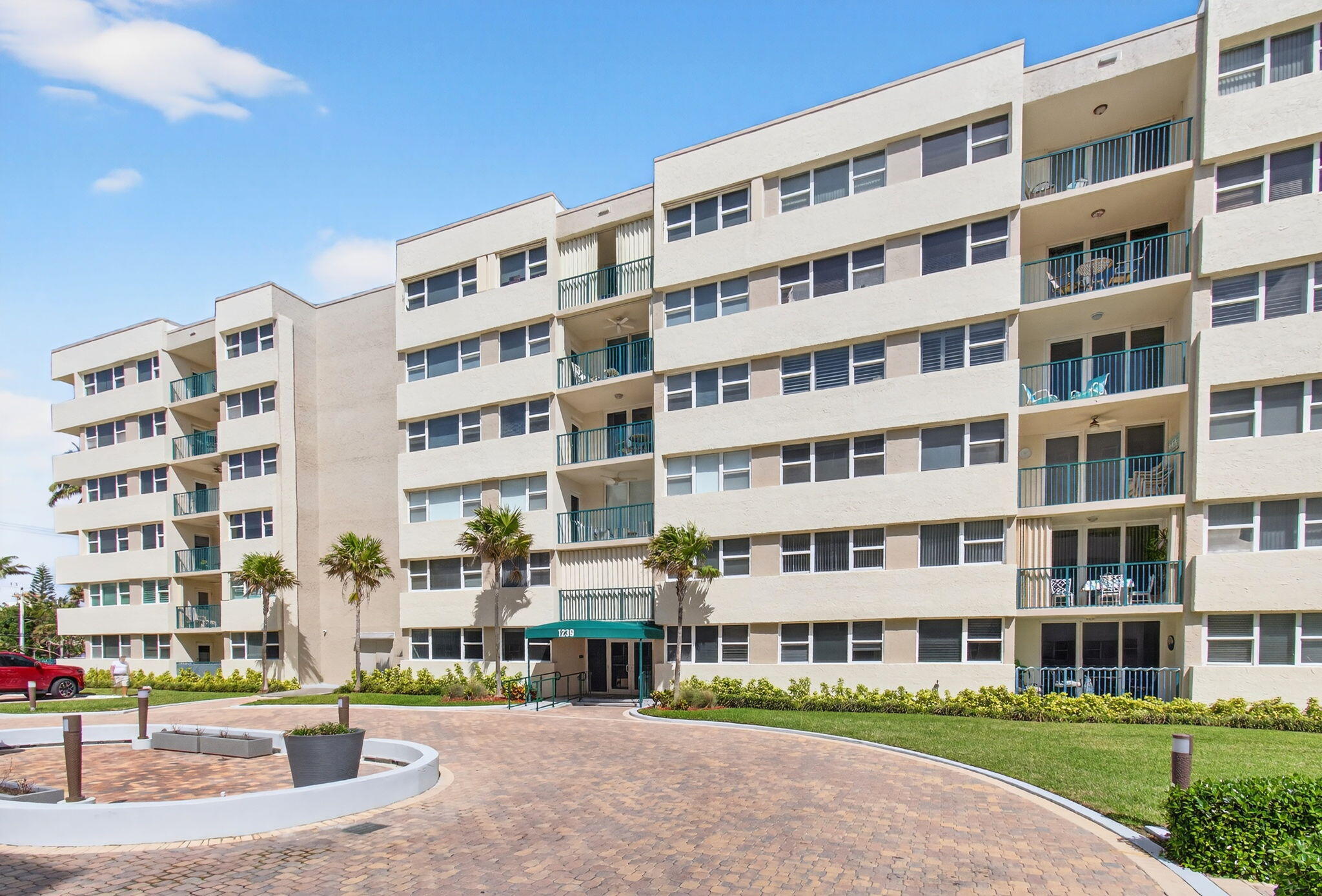 PORT DE MER CONDO - Residential