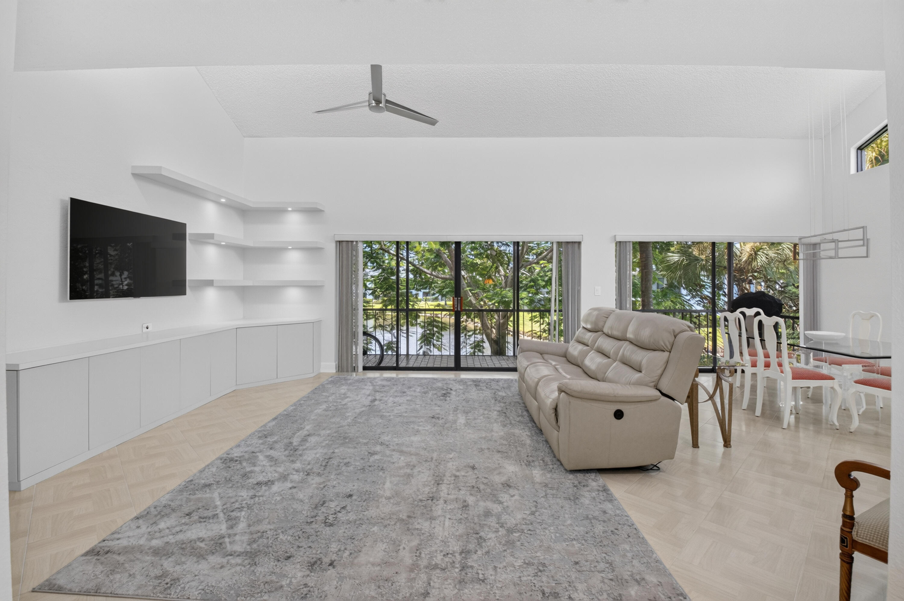GARDENS OF LAKEWOOD CONDO - Residential