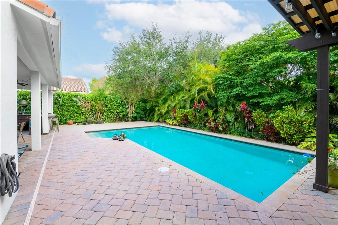 Heron Bay North 3 176-73 - Residential