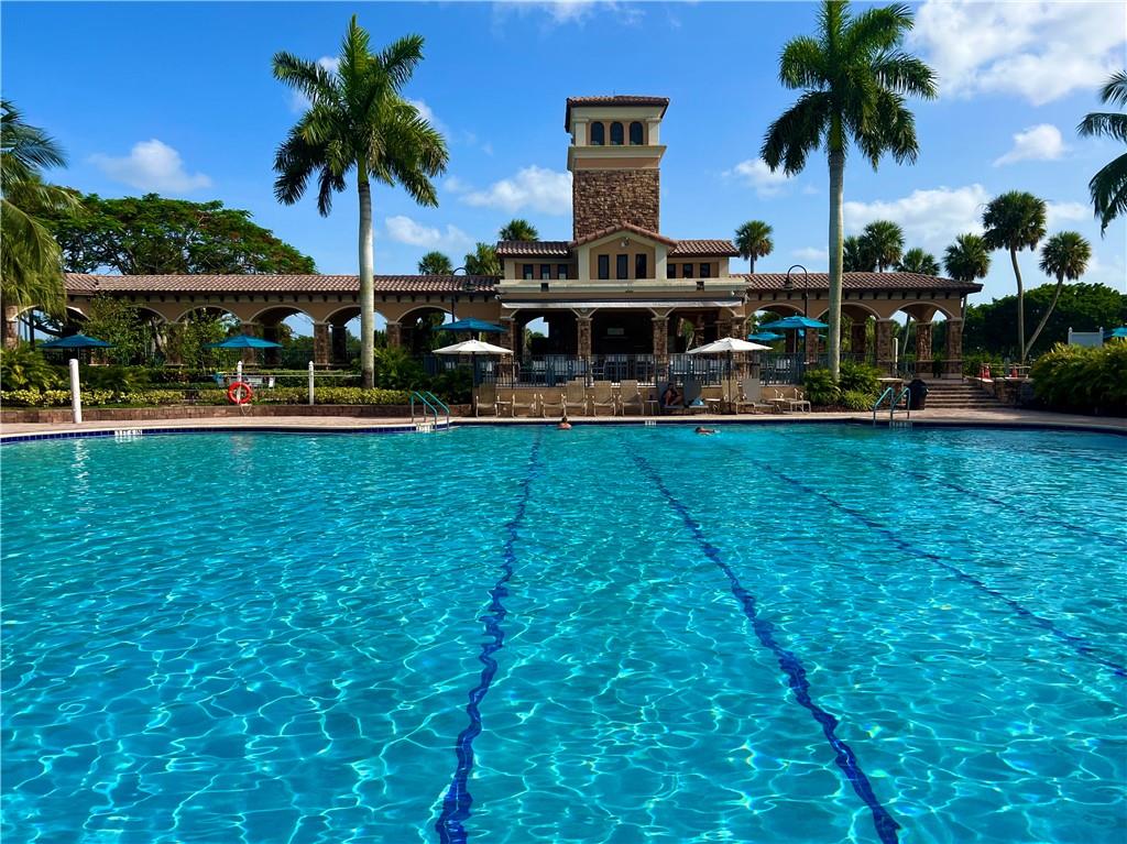 Heron Bay North 3 176-73 - Residential