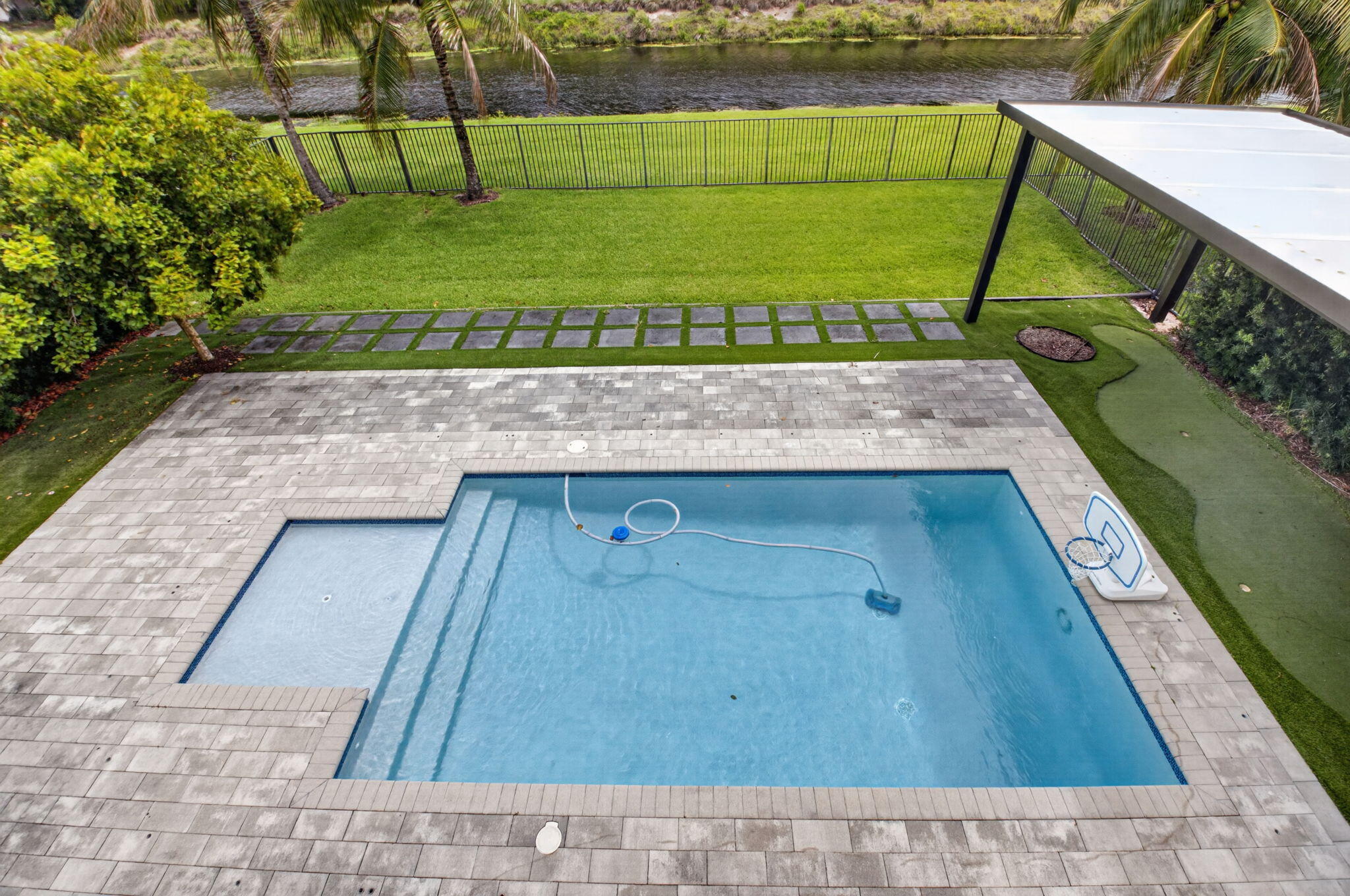 LOTUS - Residential