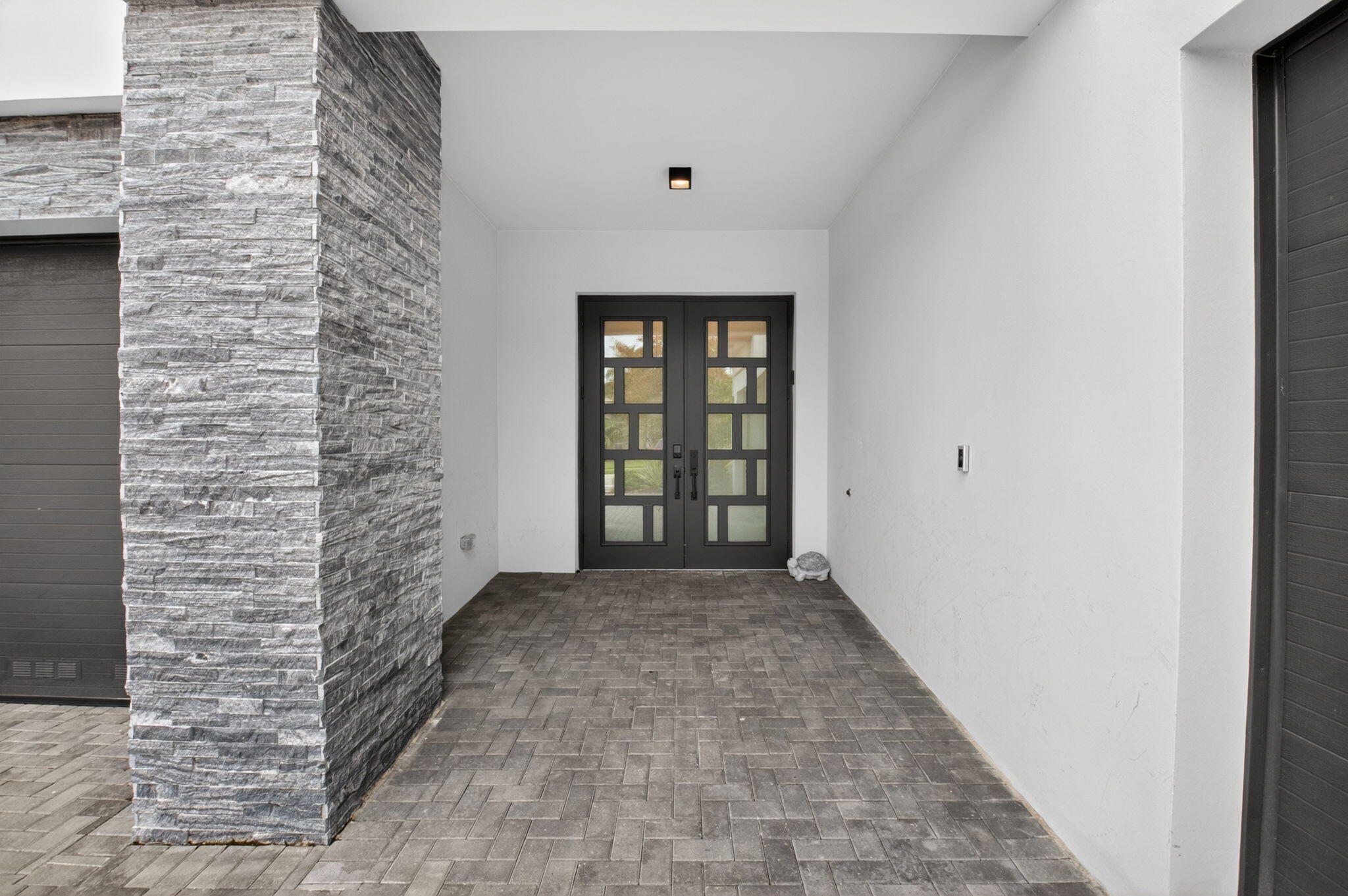 LOTUS - Residential