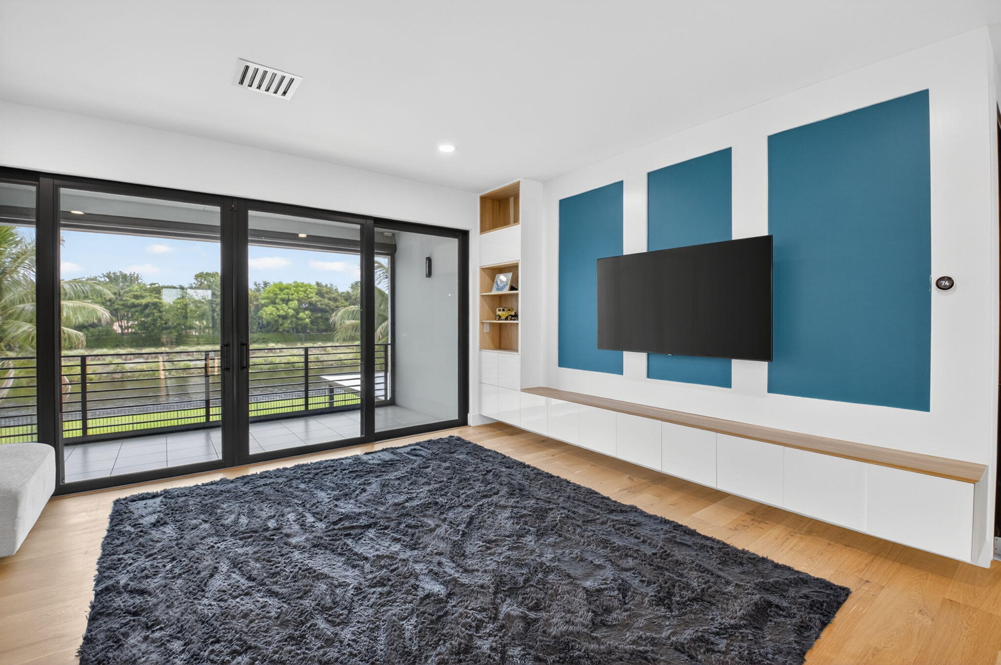 LOTUS - Residential