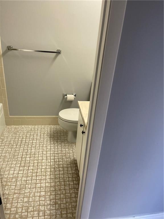 MEADOWRIDGE EAST CONDO - Residential